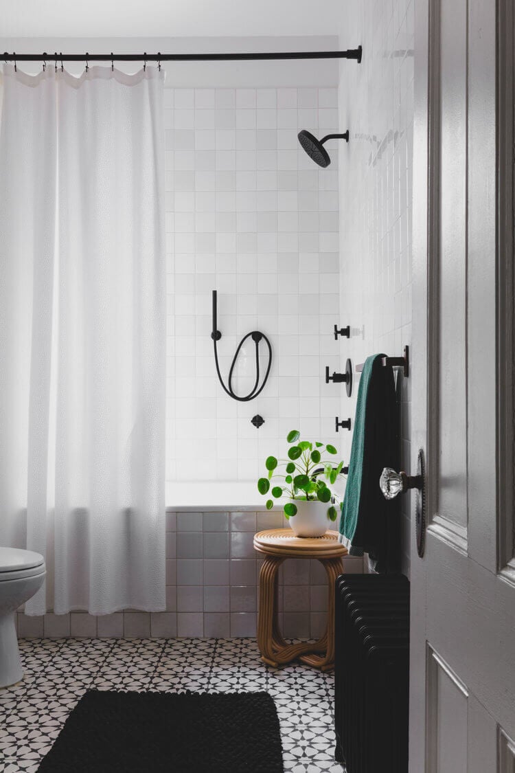 Soft Colors in a Brooklyn Townhouse Designed by Shapeless Studio 15 brooklyn townhouse soft colors shapeless studio nordroom16 Soft Colors in a Brooklyn Townhouse Designed by Shapeless Studio