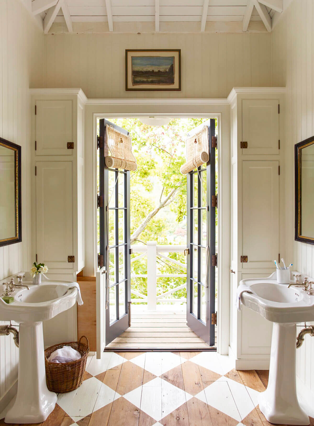 English Cottage Meets California Cool in a Mill Valley Home 20 english cottage meets california cool mill valley home gil schafer nordroom19 English Cottage Meets California Cool in a Mill Valley Home