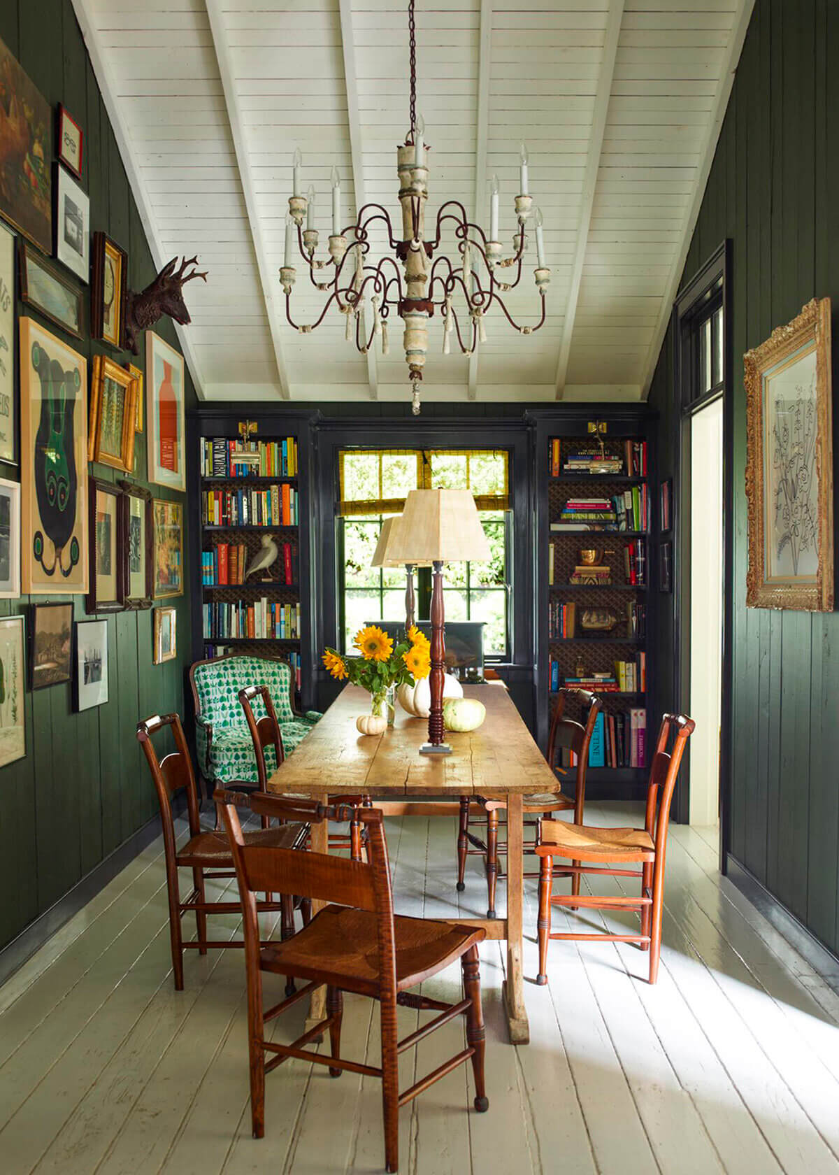 English Cottage Meets California Cool in a Mill Valley Home 5 english cottage meets california cool mill valley home nordroom4 English Cottage Meets California Cool in a Mill Valley Home