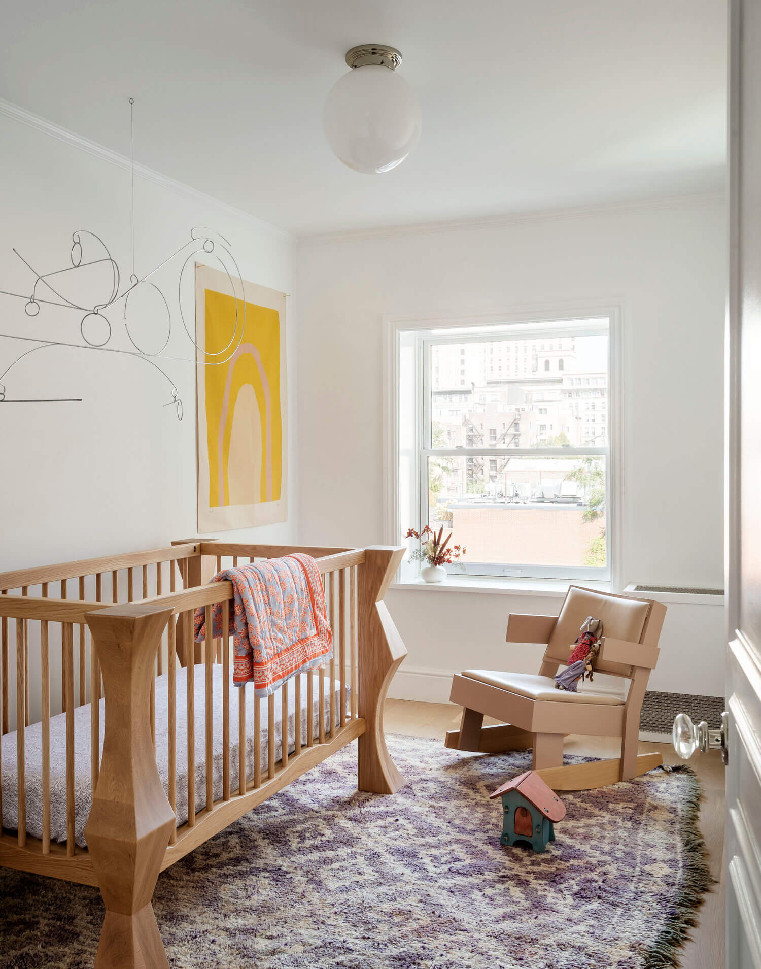 A Bright Art-Filled Townhouse Designed by The Brooklyn Home Company 9 art filled townhouse brooklyn nordroom8 A Bright Art-Filled Townhouse Designed by The Brooklyn Home Company