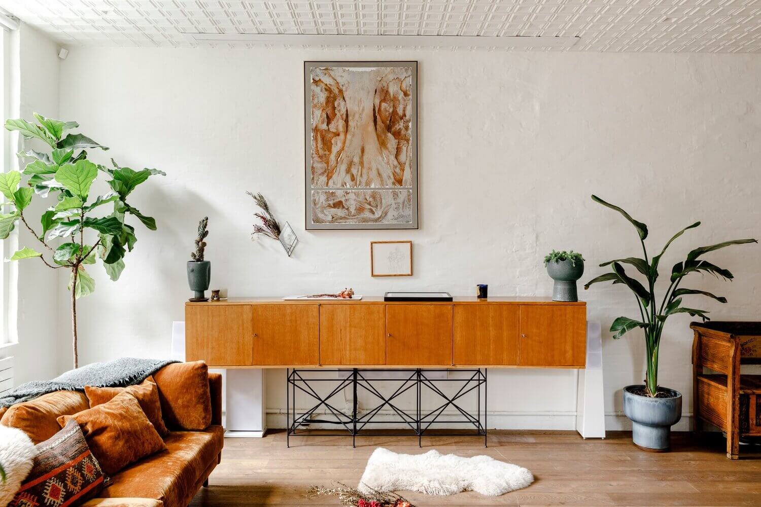 Actor David Harbour's New York Loft Apartment 5 david harbour new york loft nordroom4 Actor David Harbour's New York Loft Apartment