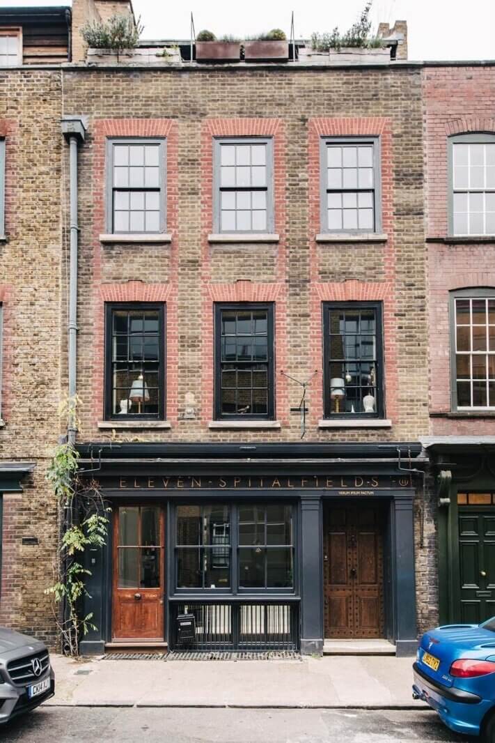 A Beautiful Restored Georgian Townhouse in London 19 restored georgian townhouse london nordroom18 A Beautiful Restored Georgian Townhouse in London