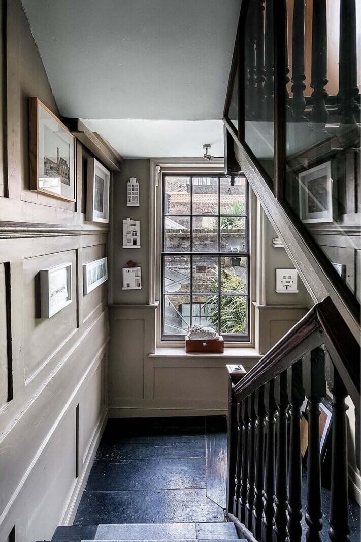 A Beautiful Restored Georgian Townhouse in London 9 restored georgian townhouse london nordroom8 A Beautiful Restored Georgian Townhouse in London