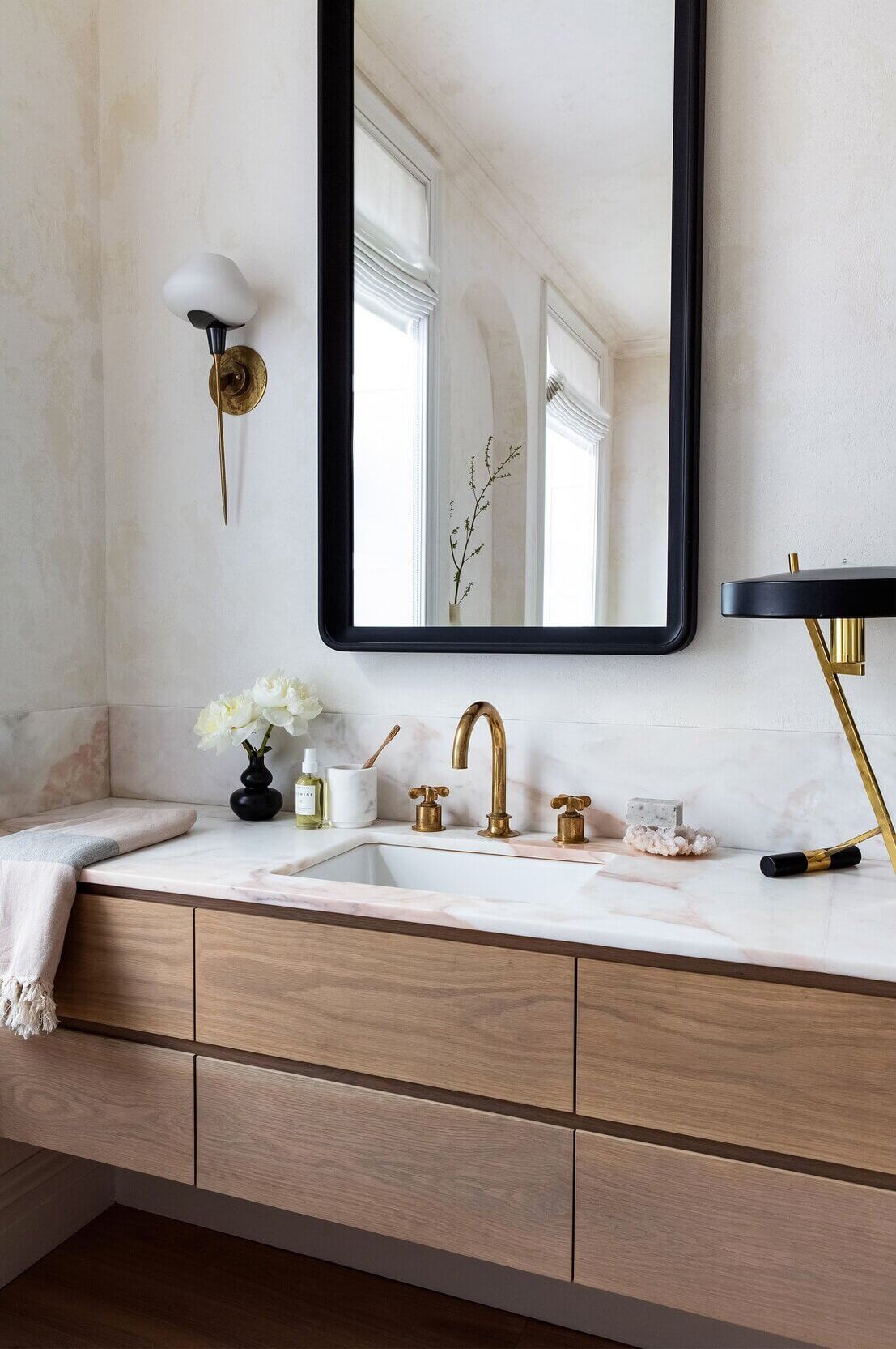 The Brooklyn Townhouse of EyeSwoon Founder Athena Calderone 23 brooklyn townhouse eyeswoon athena calderone nordroom22 The Brooklyn Townhouse of EyeSwoon Founder Athena Calderone