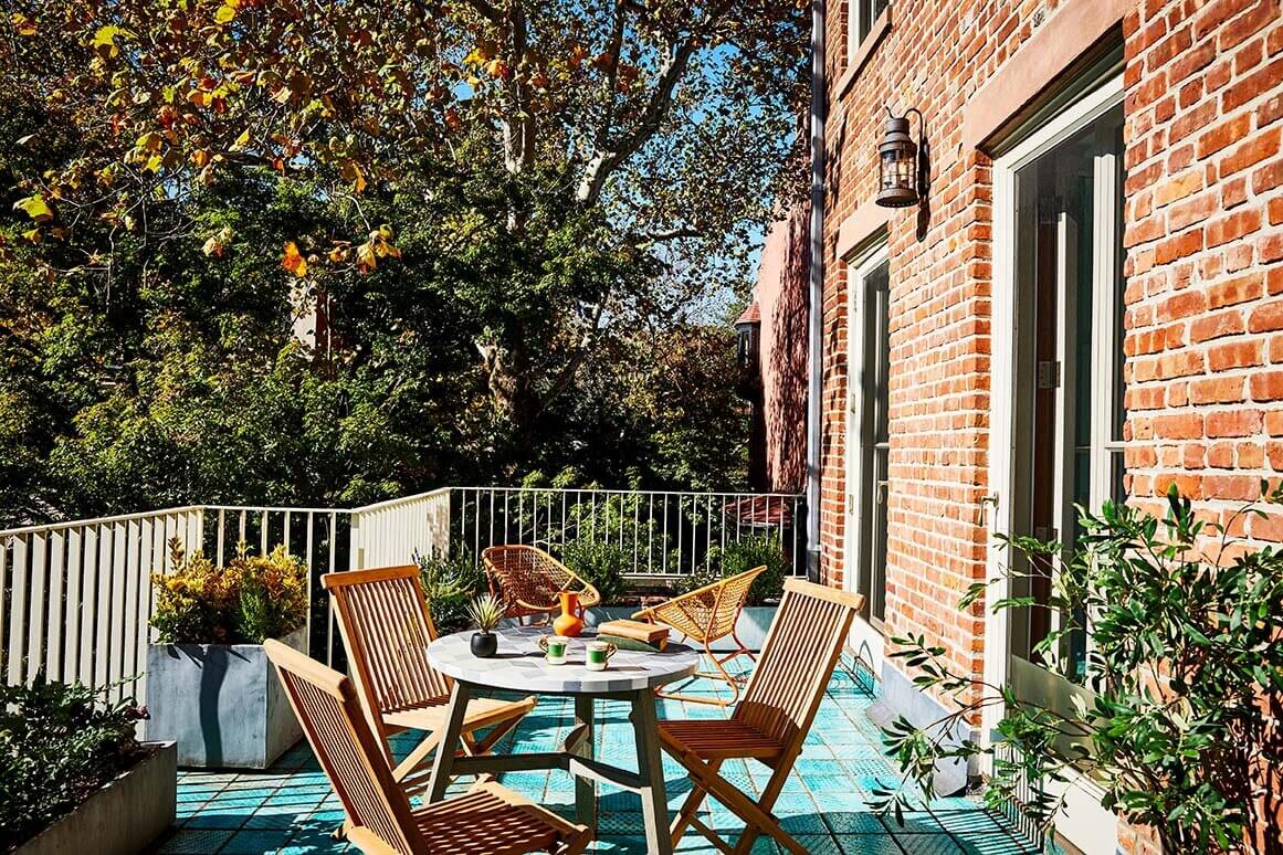 The Boho Brooklyn Townhouse of Norah Jones (And It's For Sale) 14 brooklyn townhouse norah jones nordroom13 The Boho Brooklyn Townhouse of Norah Jones (And It's For Sale)