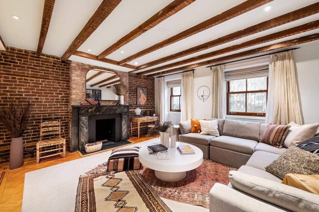 The Boho Brooklyn Townhouse of Norah Jones (And It's For Sale) 10 brooklyn townhouse norah jones nordroom9 The Boho Brooklyn Townhouse of Norah Jones (And It's For Sale)