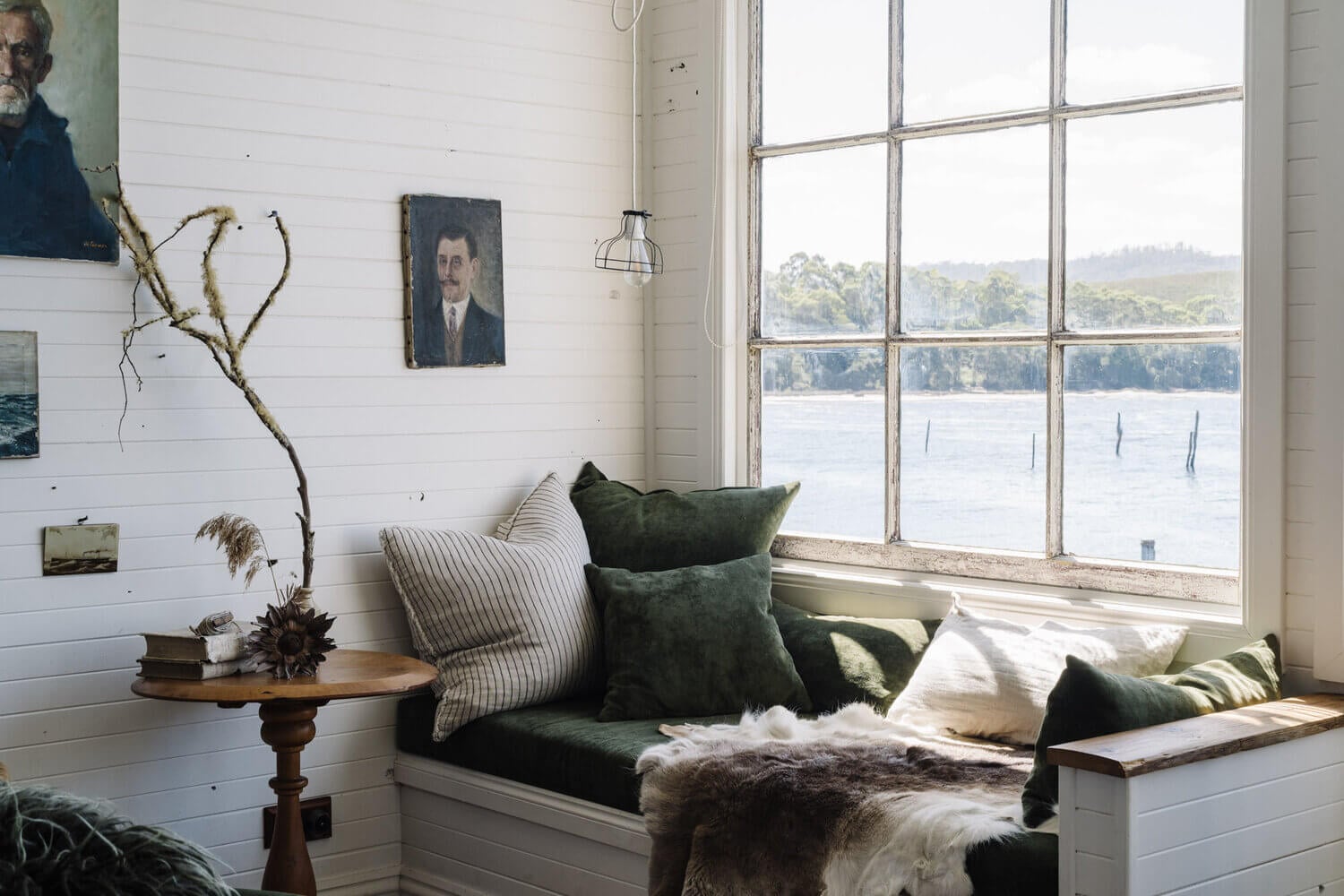 captains rest airbnb cottage tasmania nordroom Captains Rest: A Vintage Cottage on Tasmania's West Coast
