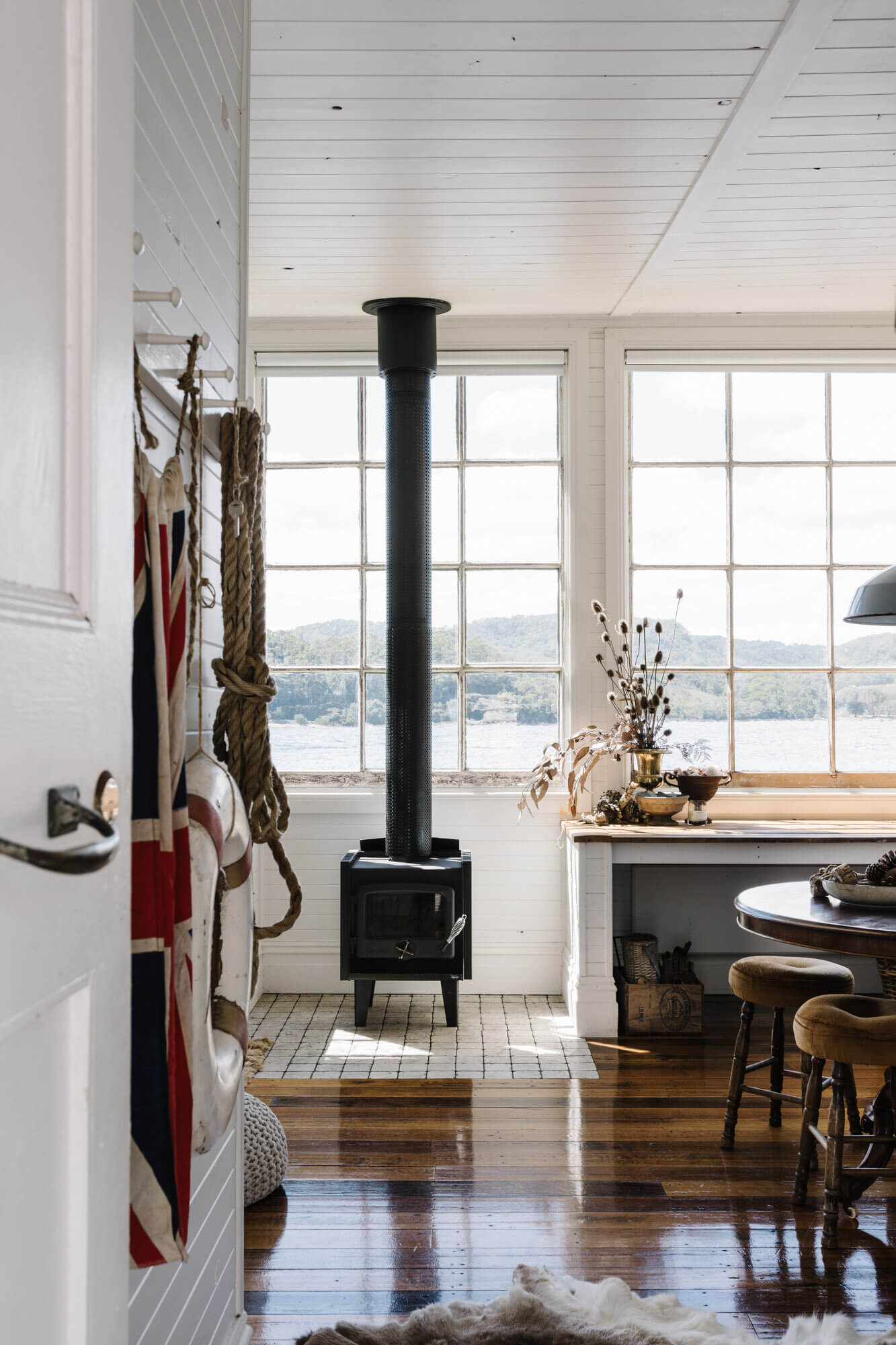 Captains Rest: A Vintage Cottage on Tasmania's West Coast 4 captains rest airbnb cottage tasmania nordroom3 Captains Rest: A Vintage Cottage on Tasmania's West Coast