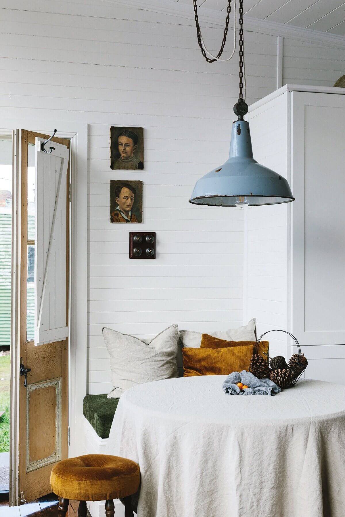 Captains Rest: A Vintage Cottage on Tasmania's West Coast 7 captains rest airbnb cottage tasmania nordroom6 Captains Rest: A Vintage Cottage on Tasmania's West Coast