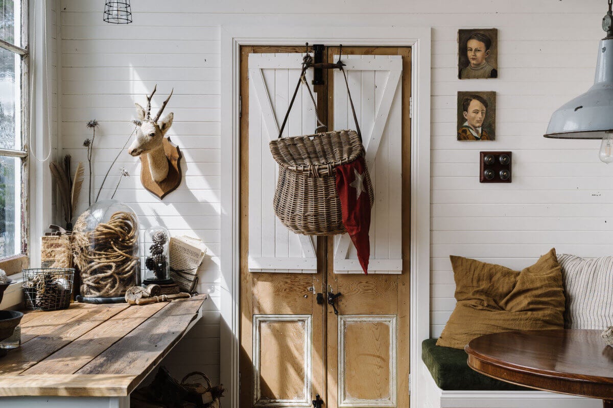 Captains Rest: A Vintage Cottage on Tasmania's West Coast 8 captains rest airbnb cottage tasmania nordroom7 Captains Rest: A Vintage Cottage on Tasmania's West Coast