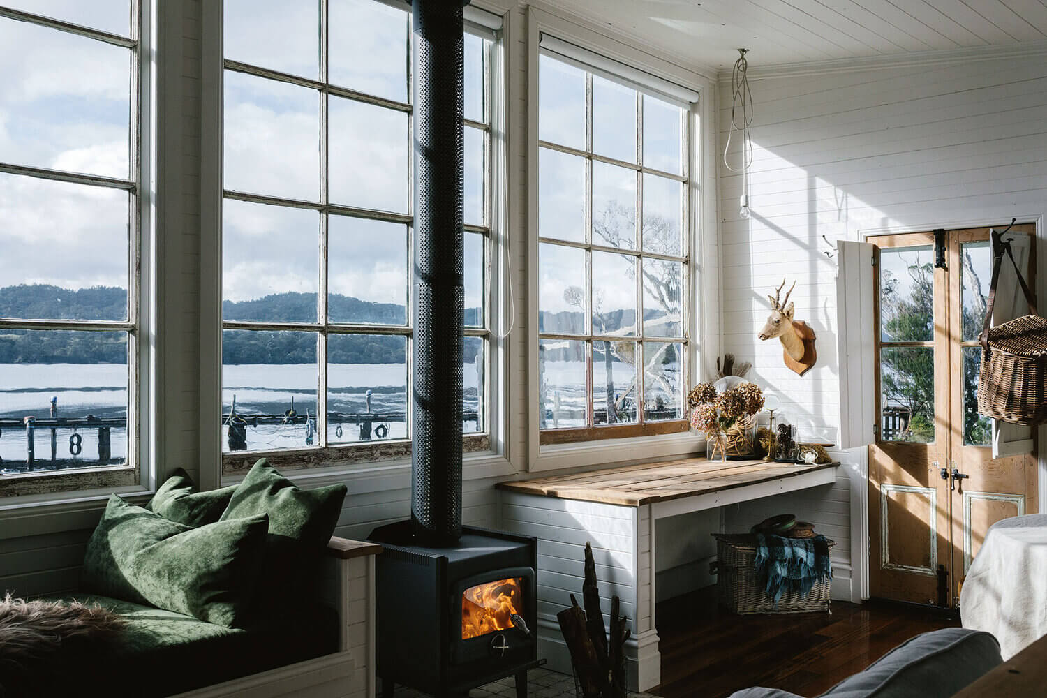 Captains Rest: A Vintage Cottage on Tasmania's West Coast 9 captains rest airbnb cottage tasmania nordroom8 Captains Rest: A Vintage Cottage on Tasmania's West Coast