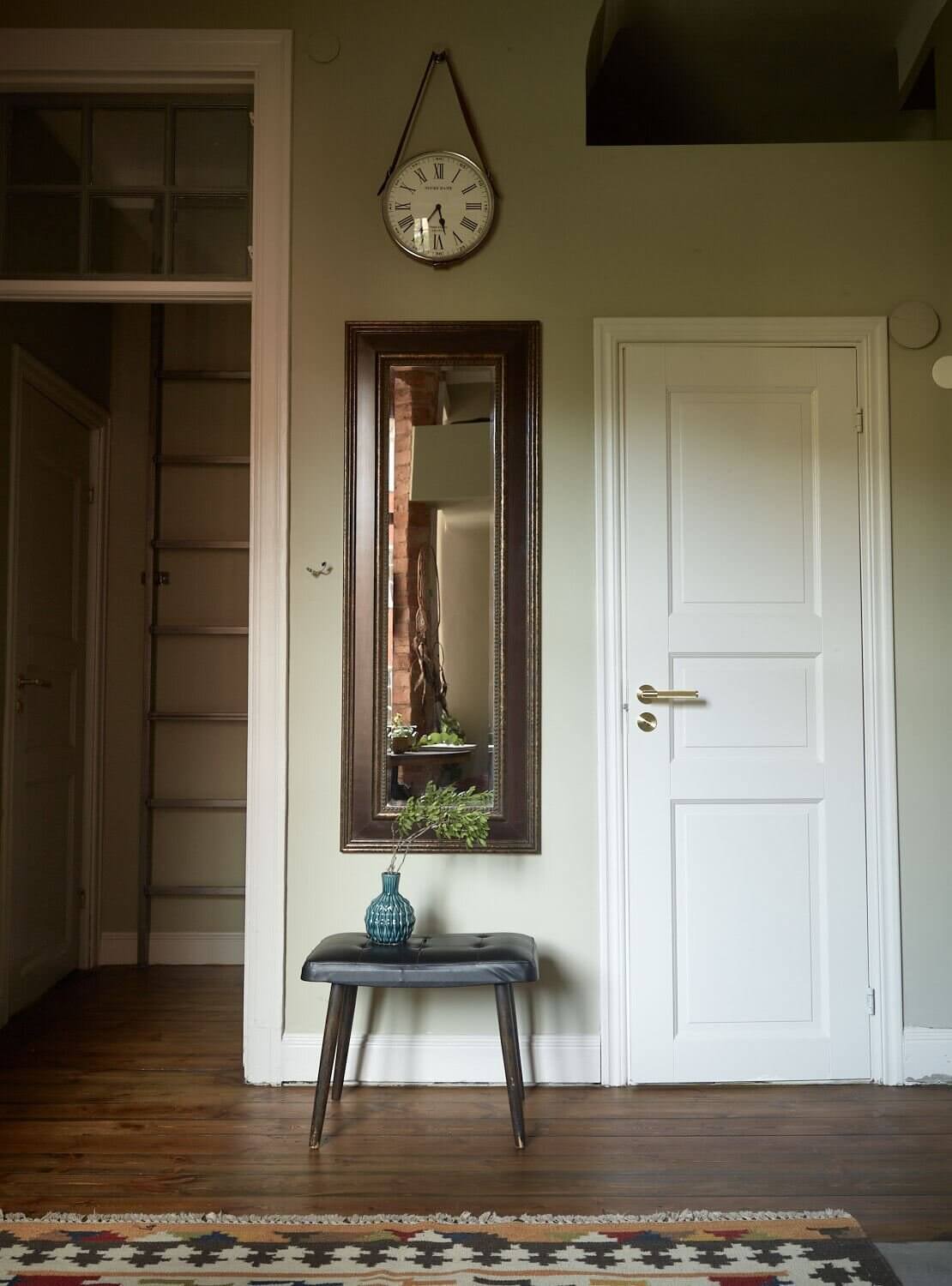 A Warm Scandinavian Apartment Decorated in Brown Tones 16 brown scandinavian apartment nordroom15 A Warm Scandinavian Apartment Decorated in Brown Tones