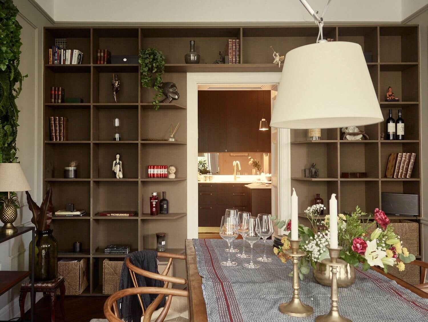 A Warm Scandinavian Apartment Decorated in Brown Tones 5 brown scandinavian apartment nordroom4 A Warm Scandinavian Apartment Decorated in Brown Tones