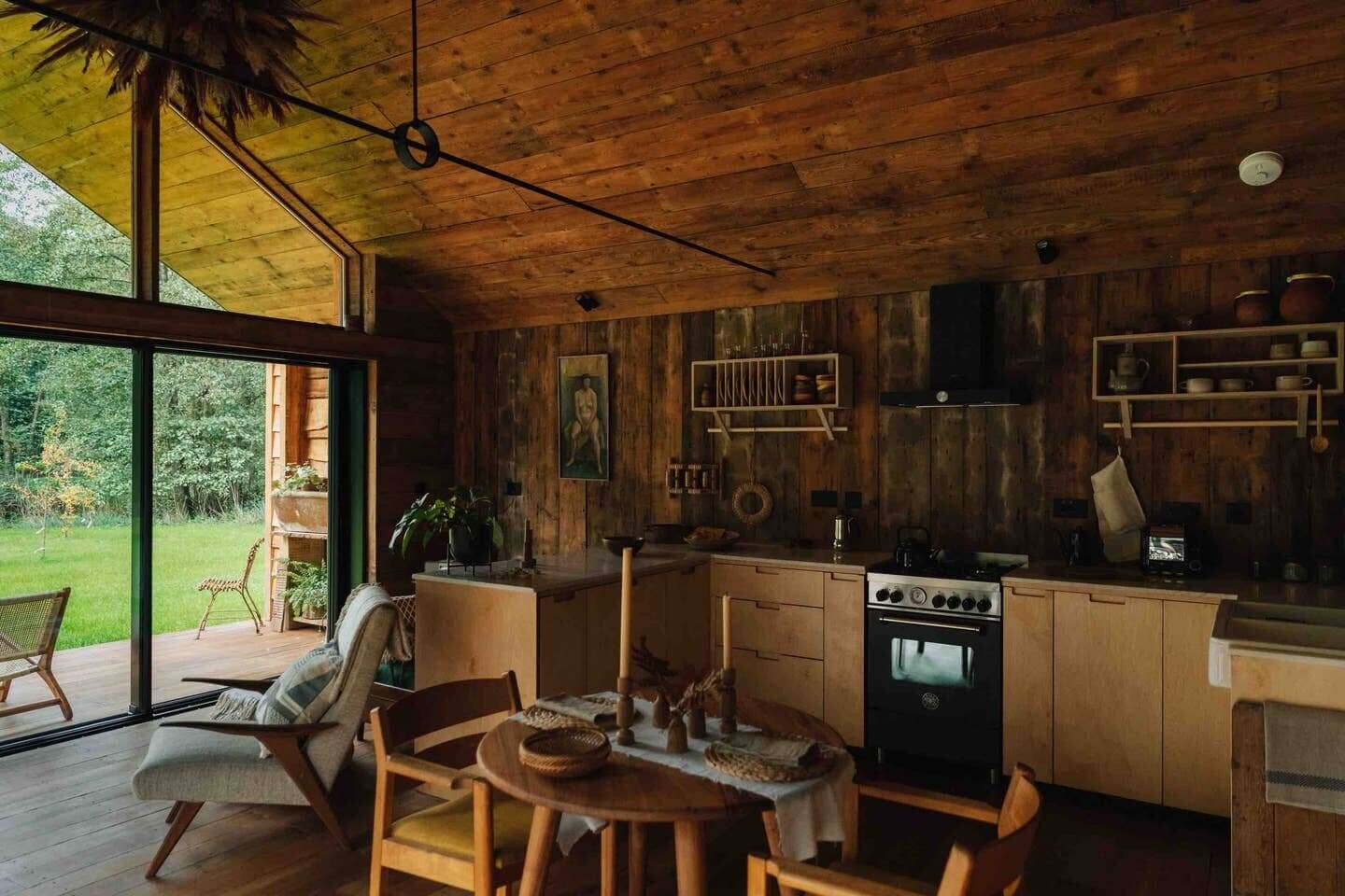 A Handcrafted Lakeside Cabin in the English Countryside 3 handcrafted lakeside cabin england nordroom A Handcrafted Lakeside Cabin in the English Countryside