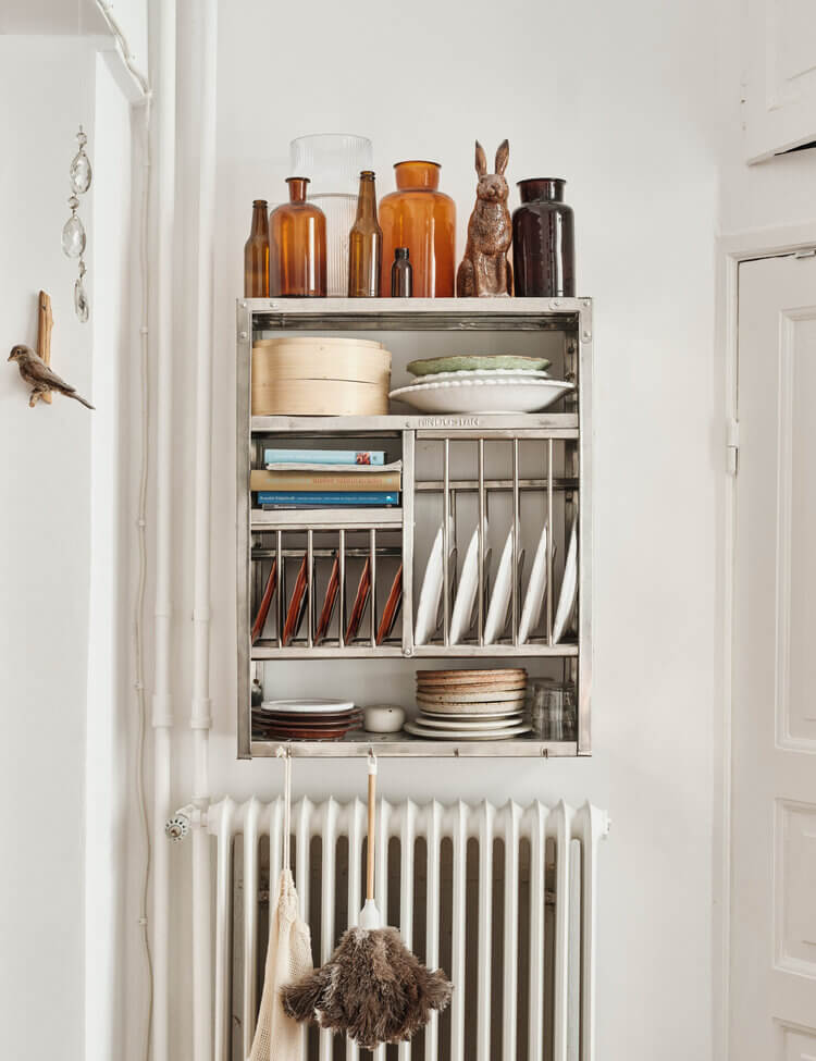 Natural Materials in a Calm Swedish Apartment 7 natural materials swedish apartment nordroom5 Natural Materials in a Calm Swedish Apartment