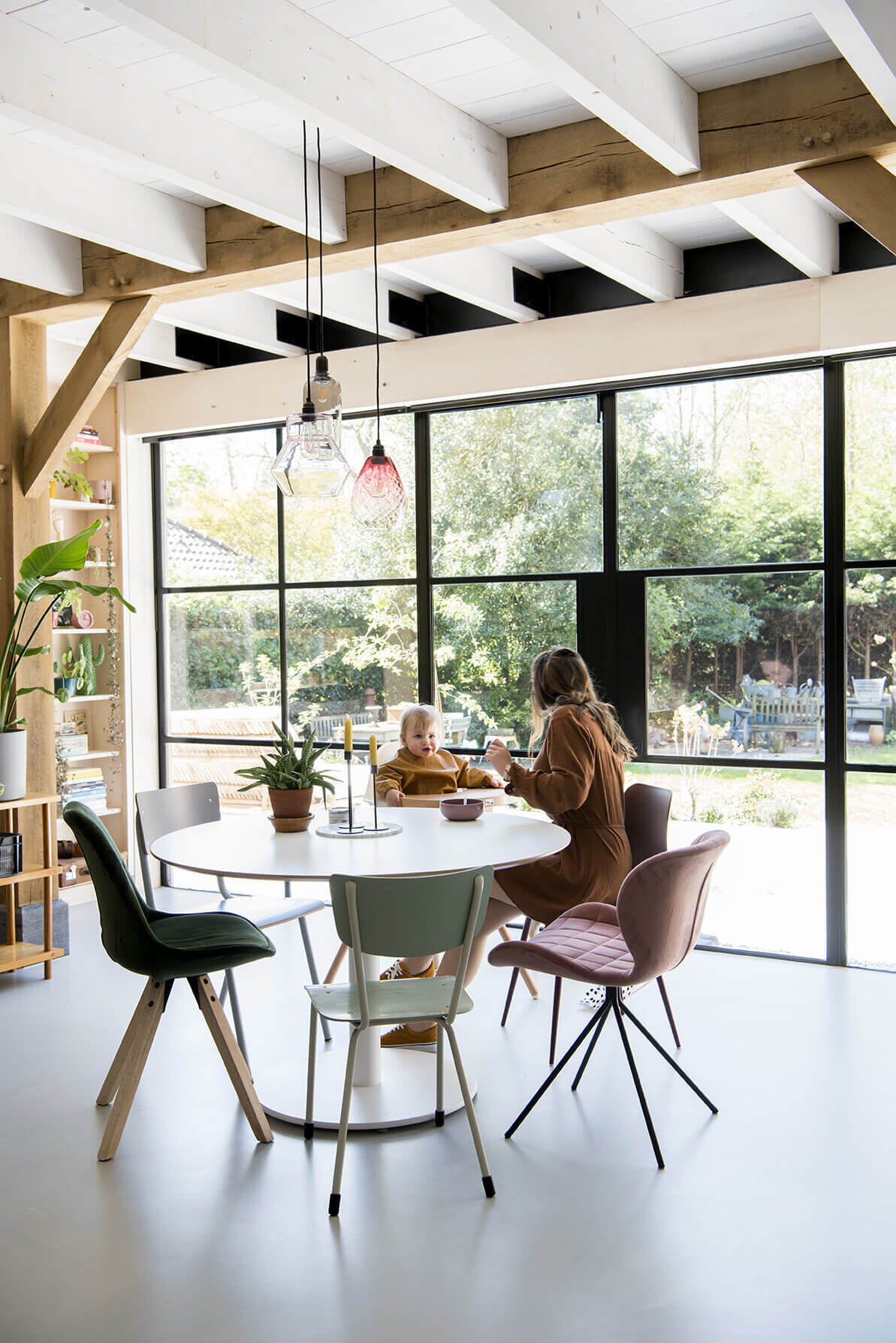 Pink Touches in a Modern Family Home in The Netherlands 3 pink modern family home netherlands nordroom2 Pink Touches in a Modern Family Home in The Netherlands