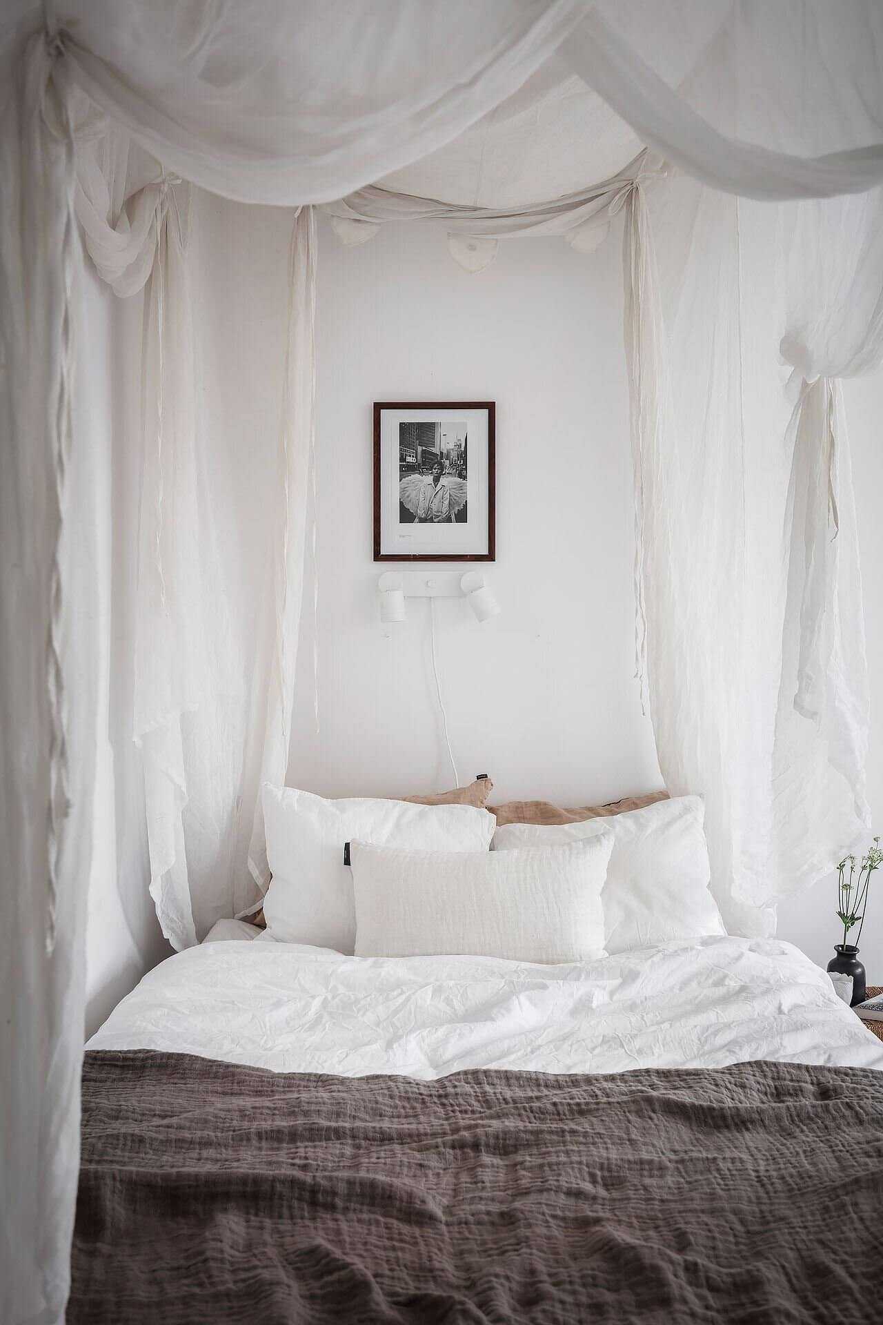 A Bright Scandinavian Studio Apartment 6 bright scandinavian studio apartment nordroom5 A Bright Scandinavian Studio Apartment