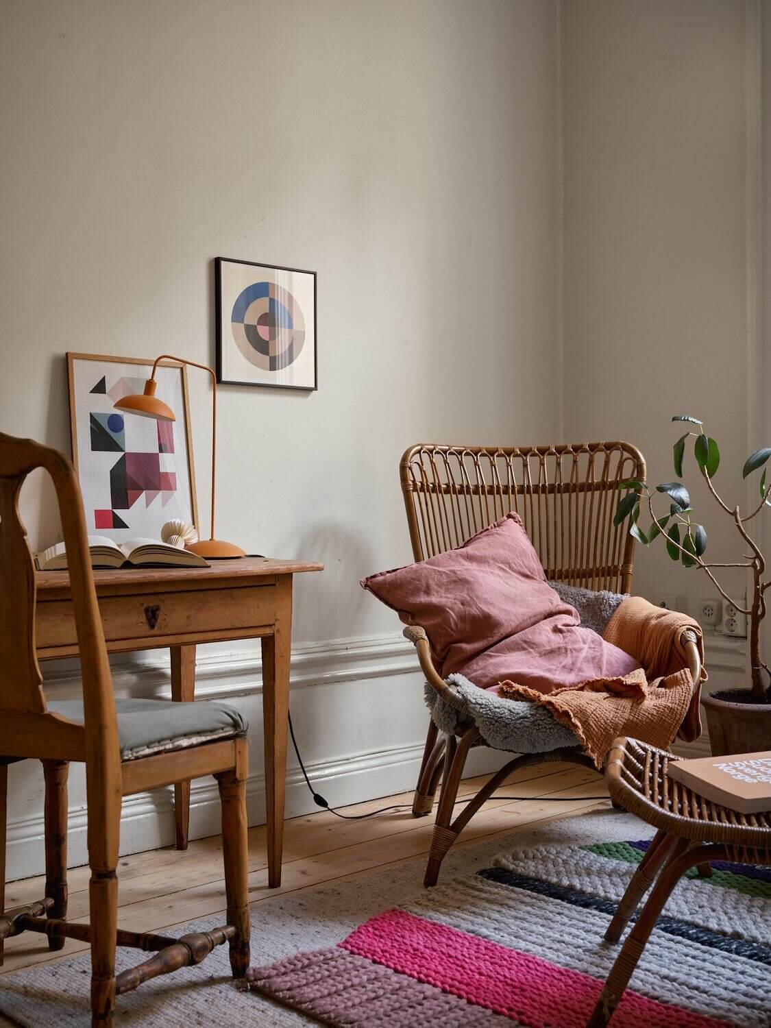 A Lovely Vintage Apartment in Stockholm 20 vintage apartment stockholm nordroom19 A Lovely Vintage Apartment in Stockholm