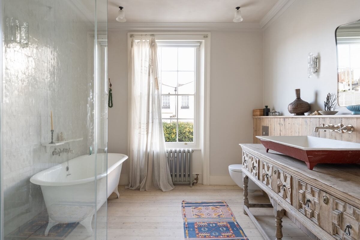 Reused Materials in a London Townhouse Designed by Retrouvius 29 bathroom-clawfoot-bath-nordroom