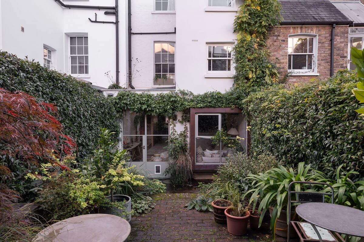 Reused Materials in a London Townhouse Designed by Retrouvius 35 garden-sustainable-home-london-retrouvius-nordroom