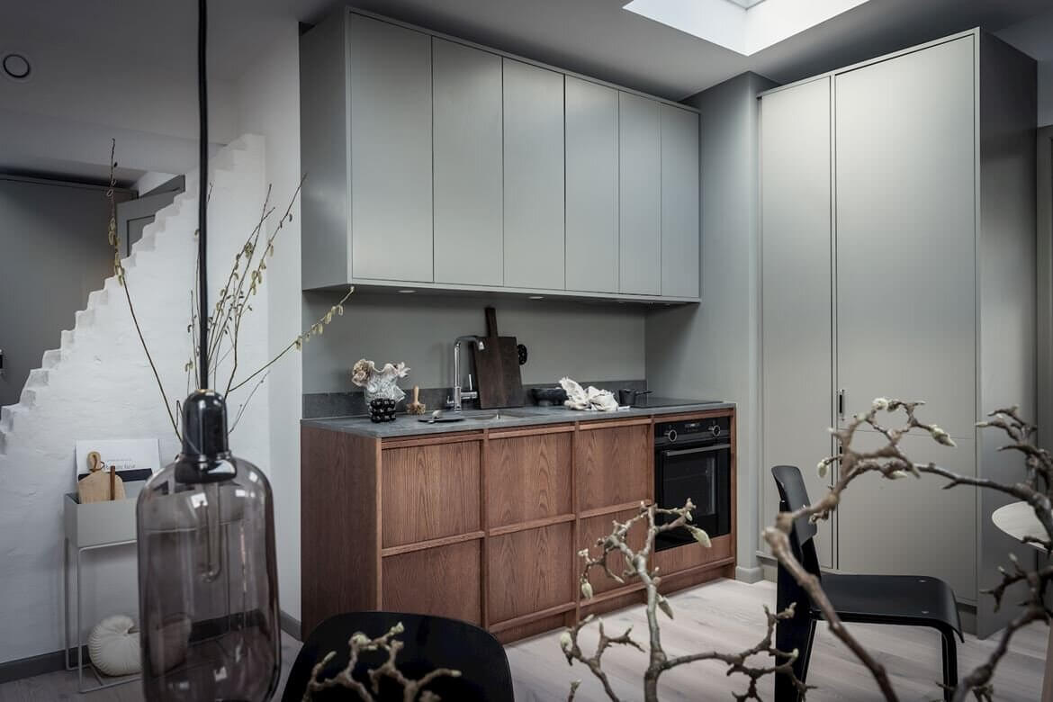 57 Stylish Two-Tone Kitchen Cabinet Ideas 7 two-tones-kitchen-cabinets