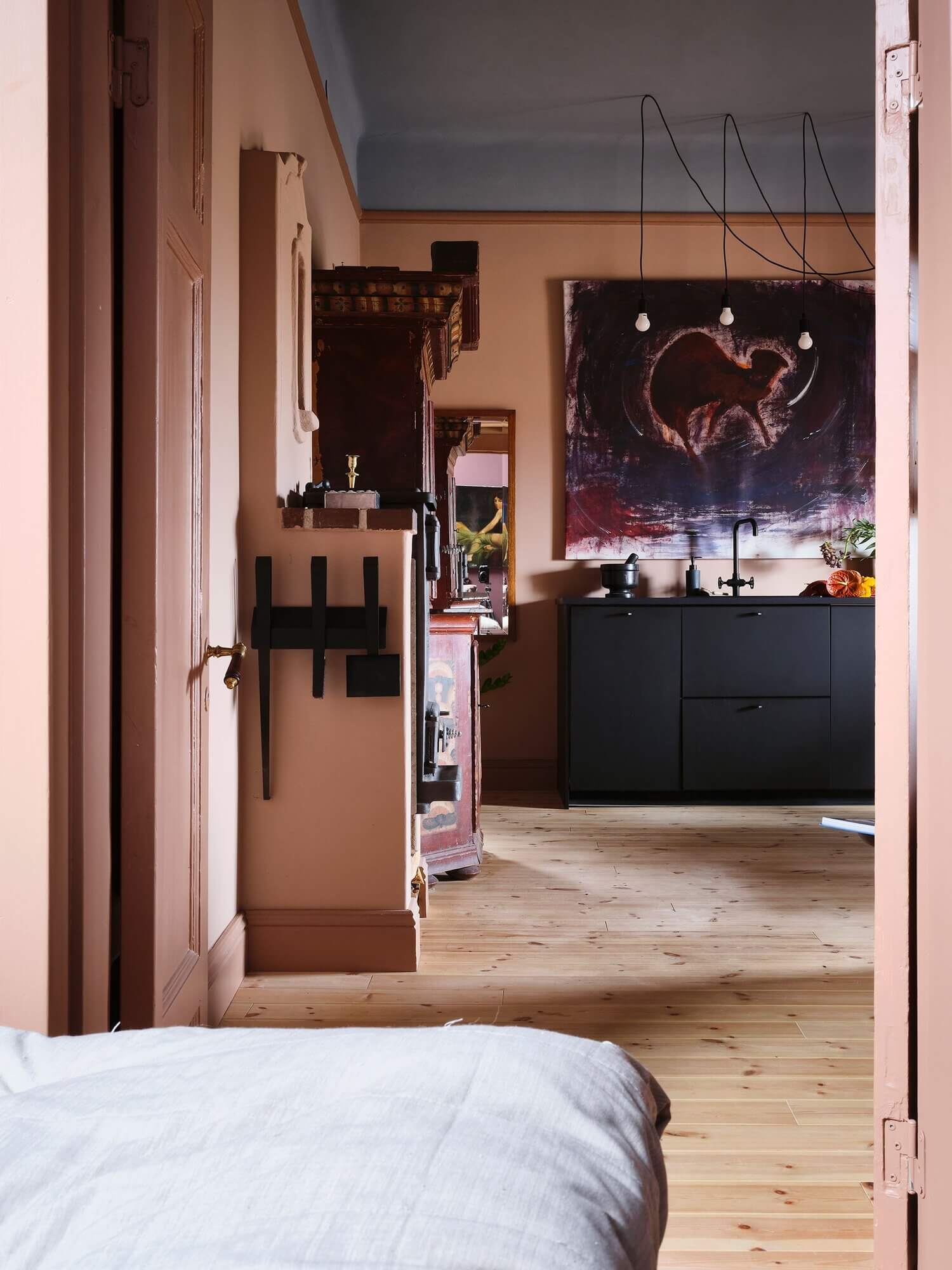 A Small Dusty Pink Dream Apartment in Sweden 16 small dusty pink apartment sweden15 A Small Dusty Pink Dream Apartment in Sweden