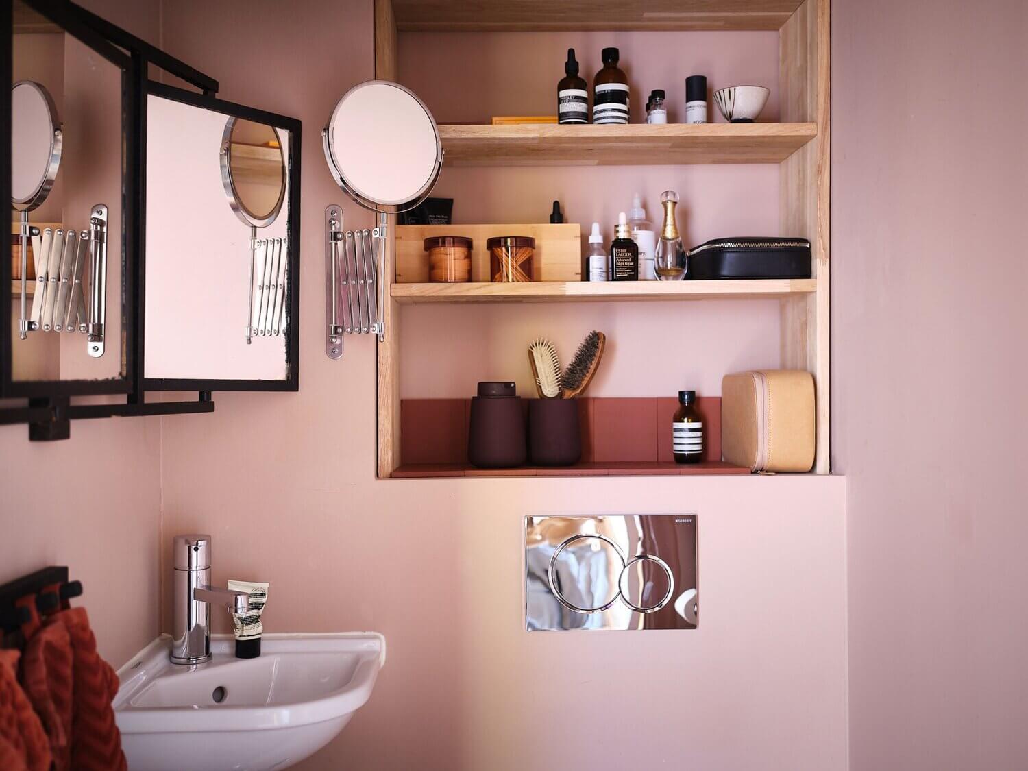 A Small Dusty Pink Dream Apartment in Sweden 25 small dusty pink apartment sweden24 A Small Dusty Pink Dream Apartment in Sweden