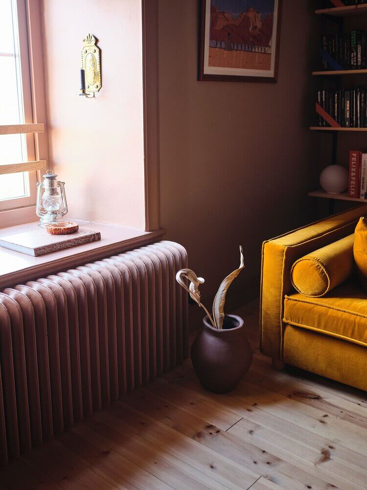 A Small Dusty Pink Dream Apartment in Sweden 8 small dusty pink apartment sweden7 A Small Dusty Pink Dream Apartment in Sweden