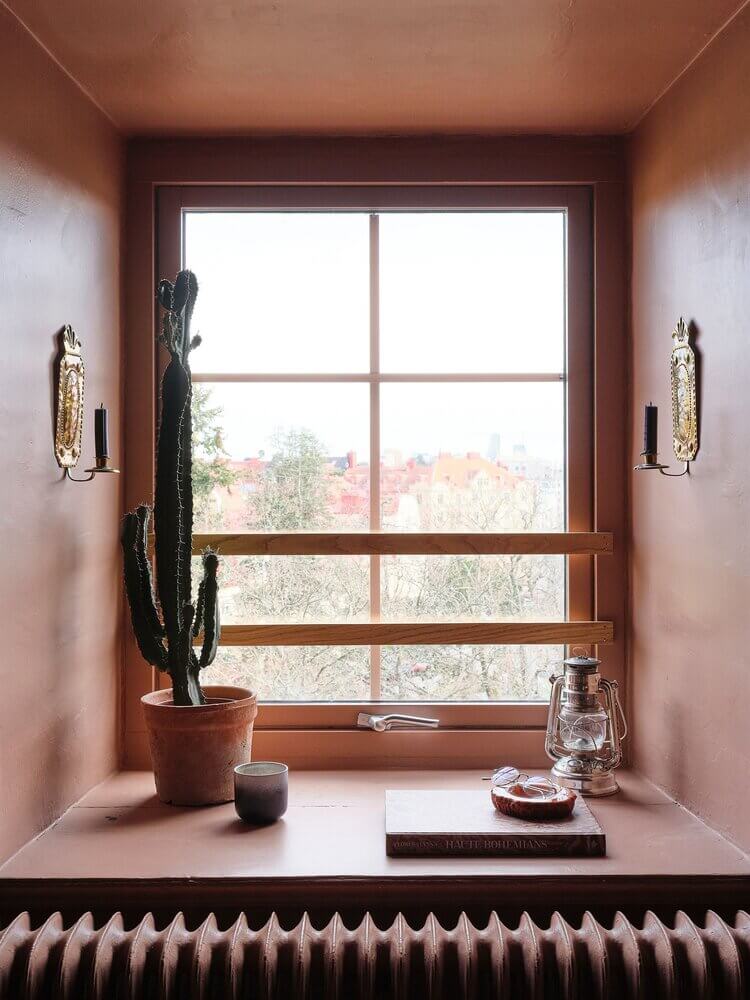 A Small Dusty Pink Dream Apartment in Sweden 9 small dusty pink apartment sweden8 A Small Dusty Pink Dream Apartment in Sweden