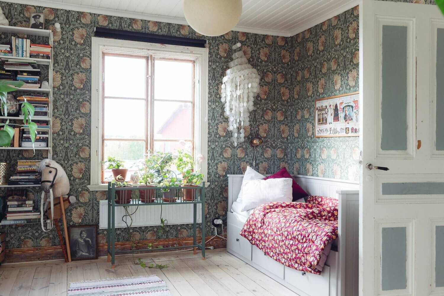 A Cozy Vintage Look For a Traditional Swedish Home 15 ACozyVintageLookForaTraditionalSwedishHome TheNordroom14 A Cozy Vintage Look For a Traditional Swedish Home