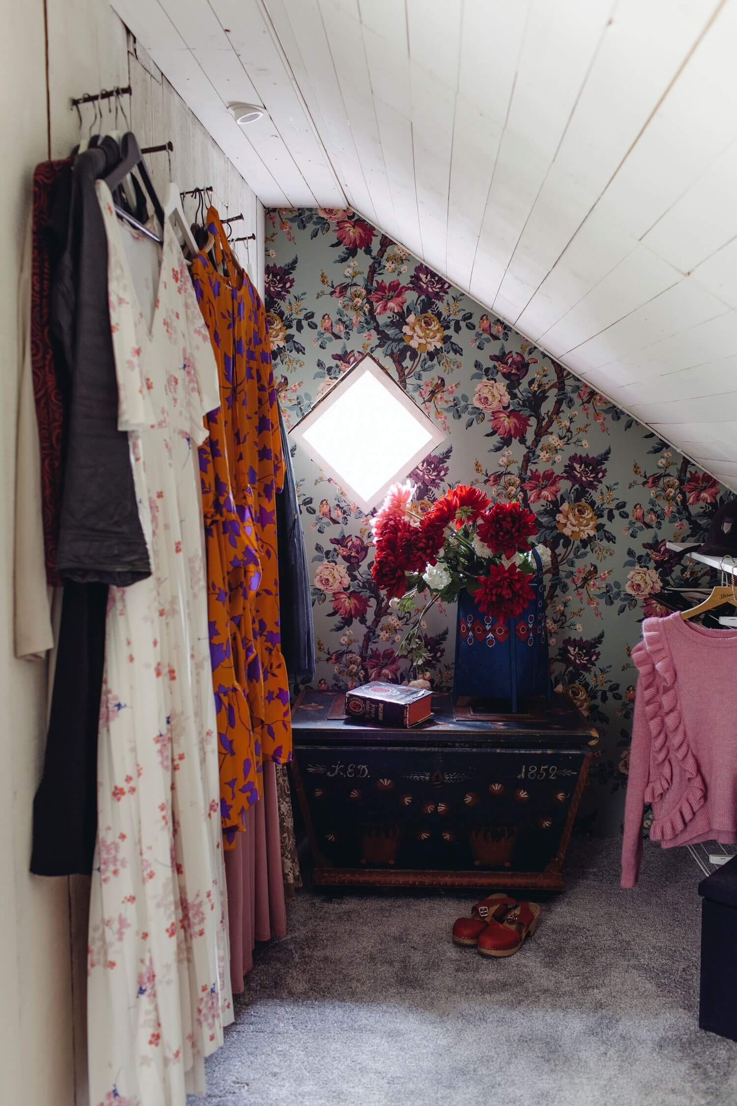 A Cozy Vintage Look For a Traditional Swedish Home 22 ACozyVintageLookForaTraditionalSwedishHome TheNordroom21 A Cozy Vintage Look For a Traditional Swedish Home