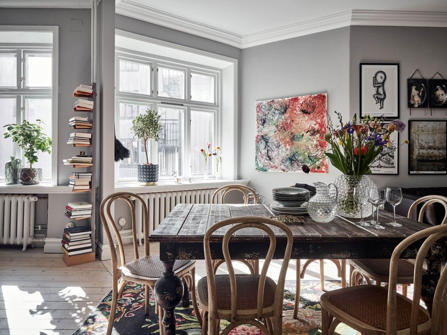 A Grey Art-Filled Scandinavian Apartment 6 AGreyArt FilledScandinavianApartment TheNordroom5 A Grey Art-Filled Scandinavian Apartment