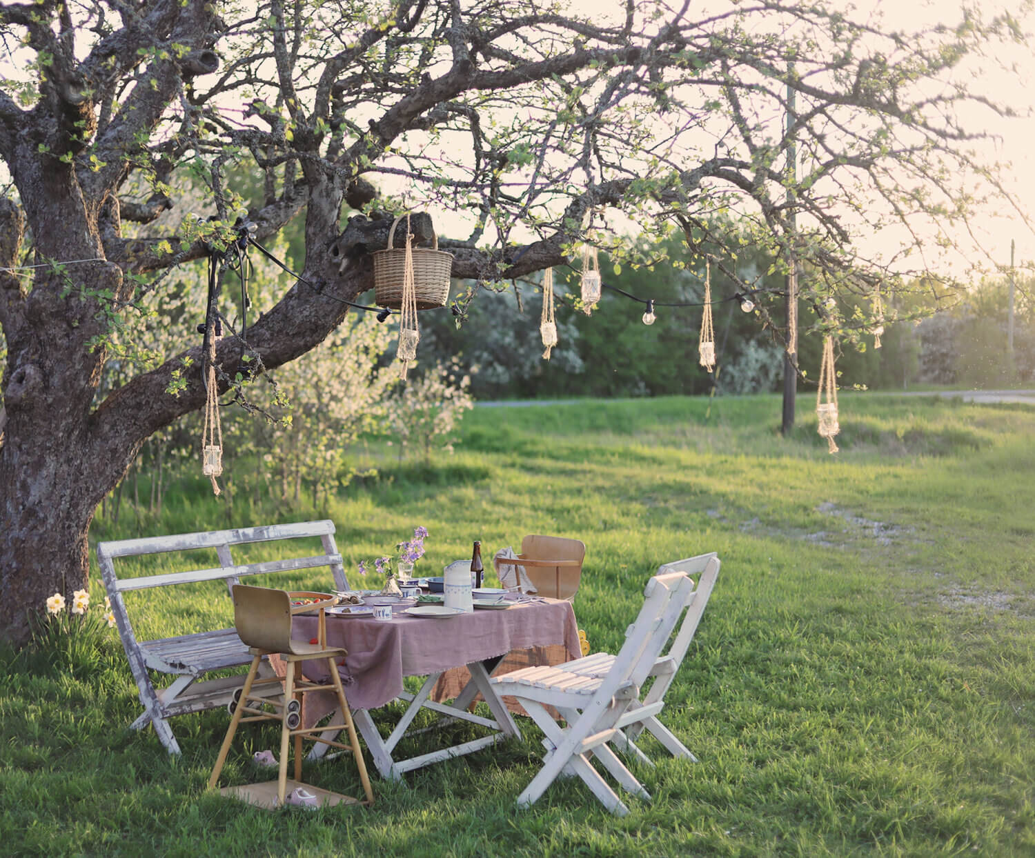 A Swedish Country House with a Dreamlike Garden 14 ASwedishCountryhousewithaDreamlikeGarden TheNordroom13 A Swedish Country House with a Dreamlike Garden
