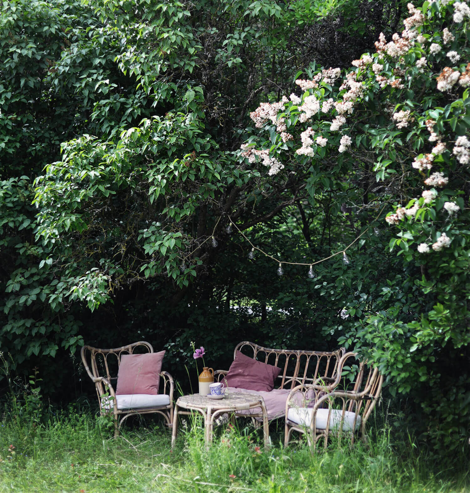 A Swedish Country House with a Dreamlike Garden 17 ASwedishCountryhousewithaDreamlikeGarden TheNordroom16 A Swedish Country House with a Dreamlike Garden
