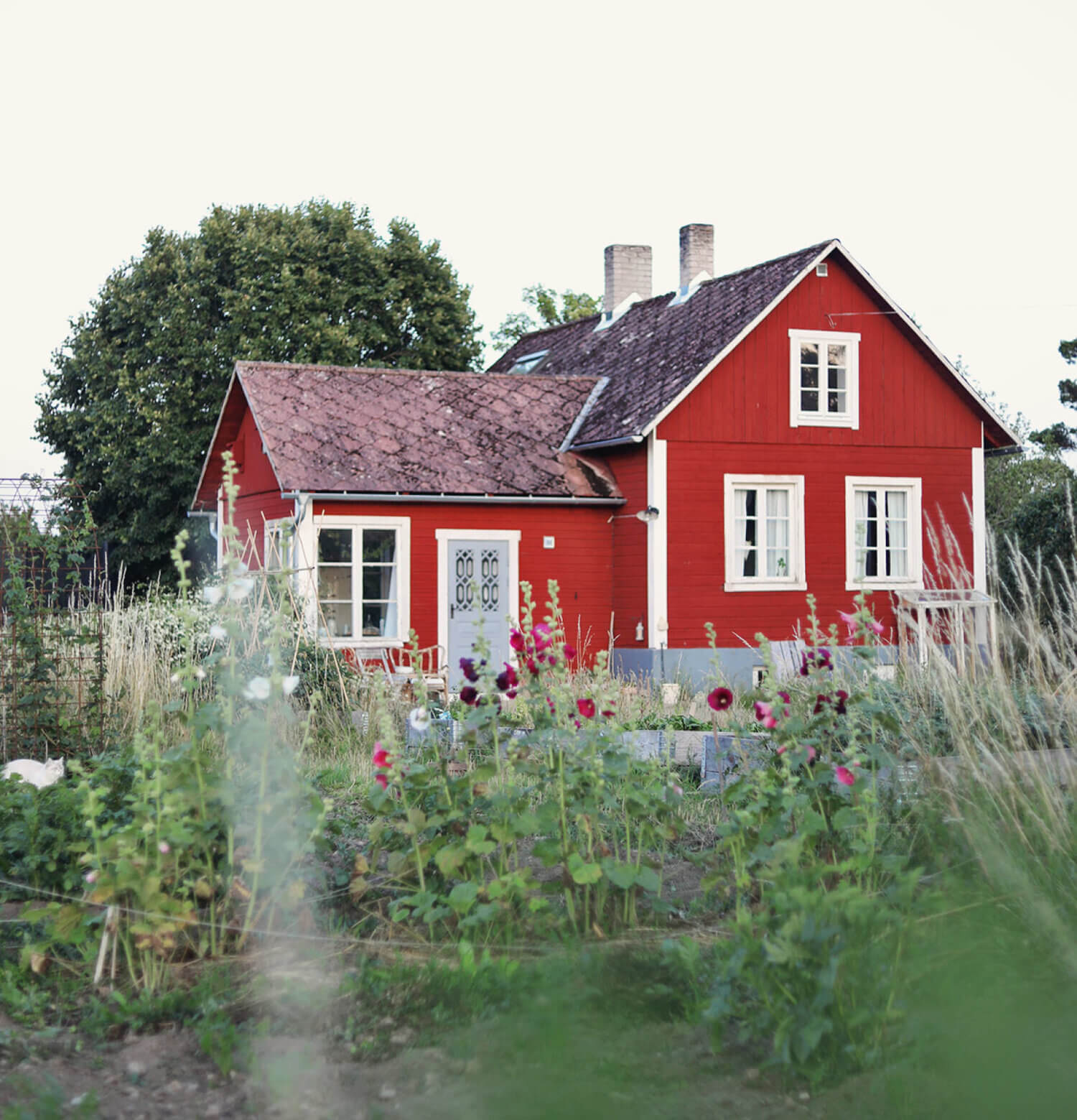 A Swedish Country House with a Dreamlike Garden 20 ASwedishCountryhousewithaDreamlikeGarden TheNordroom19 A Swedish Country House with a Dreamlike Garden