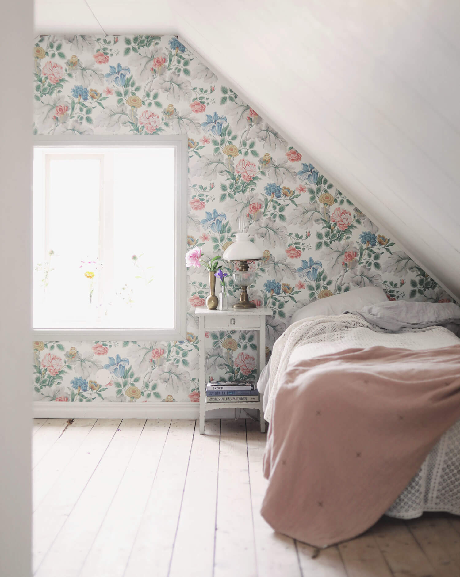 A Swedish Country House with a Dreamlike Garden 10 ASwedishCountryhousewithaDreamlikeGarden TheNordroom9 A Swedish Country House with a Dreamlike Garden