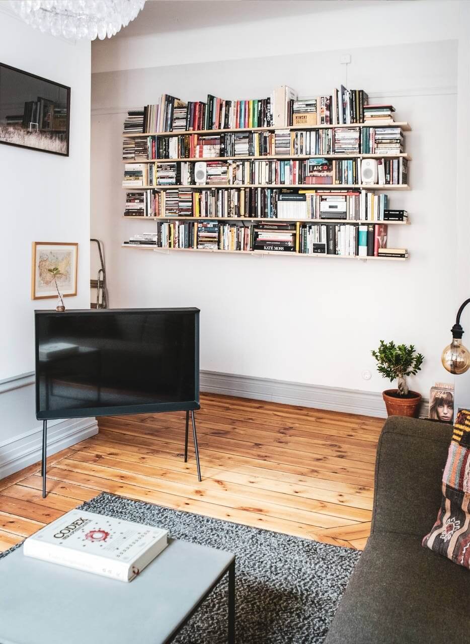 A Warm Scandinavian Apartment with a Moody Bedroom 3 AWarmScandiApartmentwithaMoodyBedroom TheNordroom2 A Warm Scandinavian Apartment with a Moody Bedroom