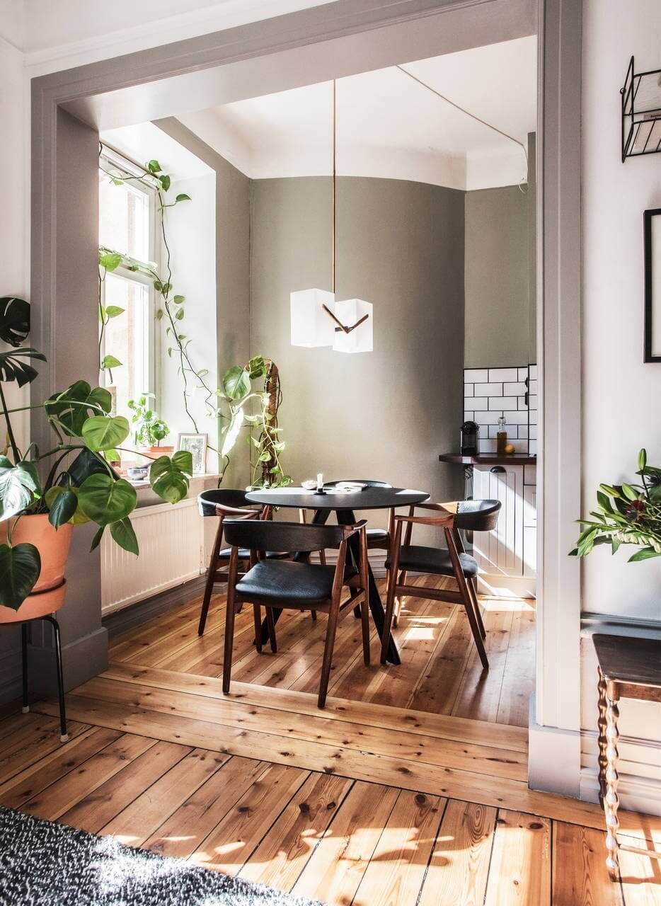 A Warm Scandinavian Apartment with a Moody Bedroom 4 AWarmScandiApartmentwithaMoodyBedroom TheNordroom3 A Warm Scandinavian Apartment with a Moody Bedroom