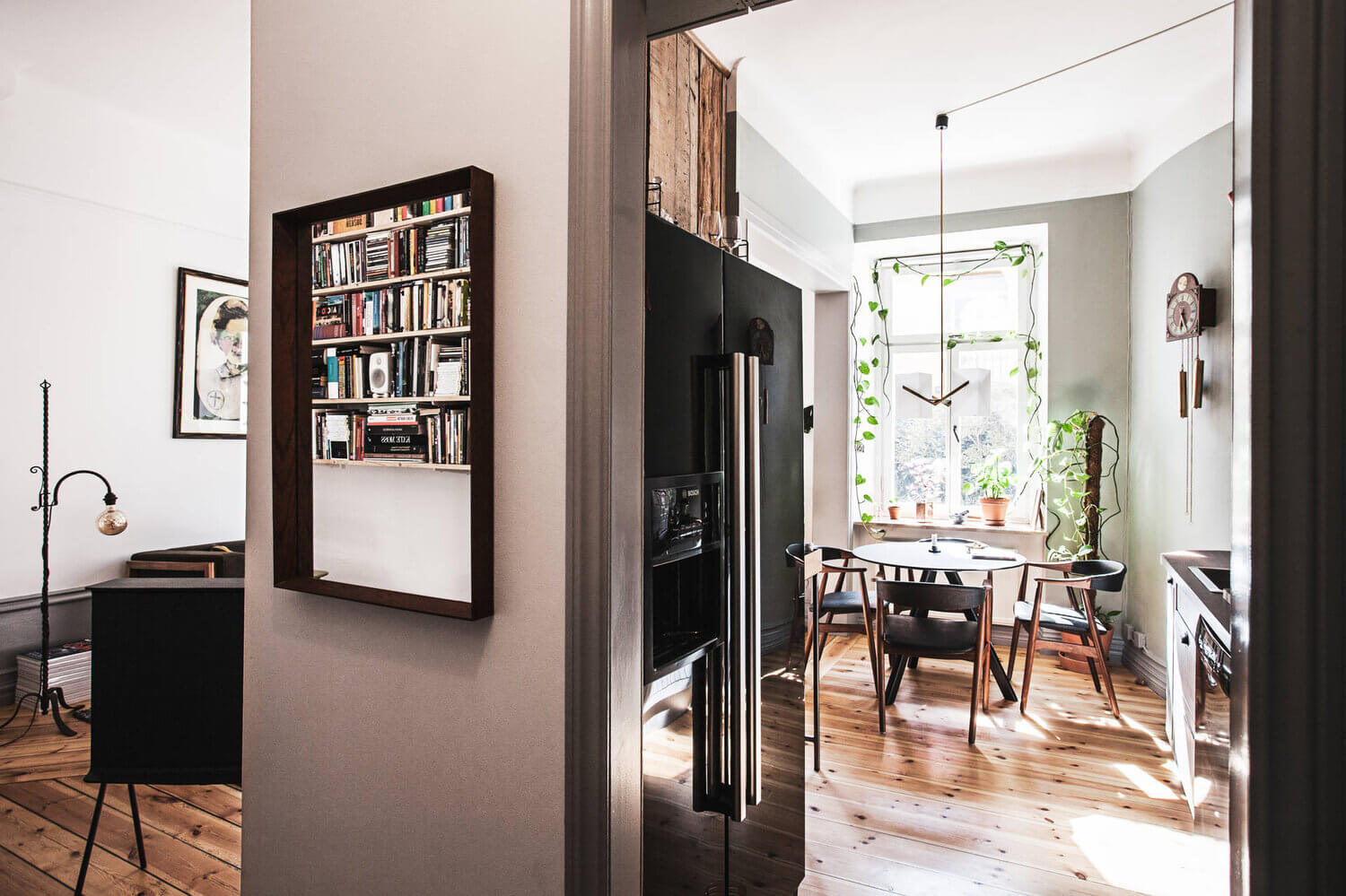 A Warm Scandinavian Apartment with a Moody Bedroom 8 AWarmScandiApartmentwithaMoodyBedroom TheNordroom7 A Warm Scandinavian Apartment with a Moody Bedroom