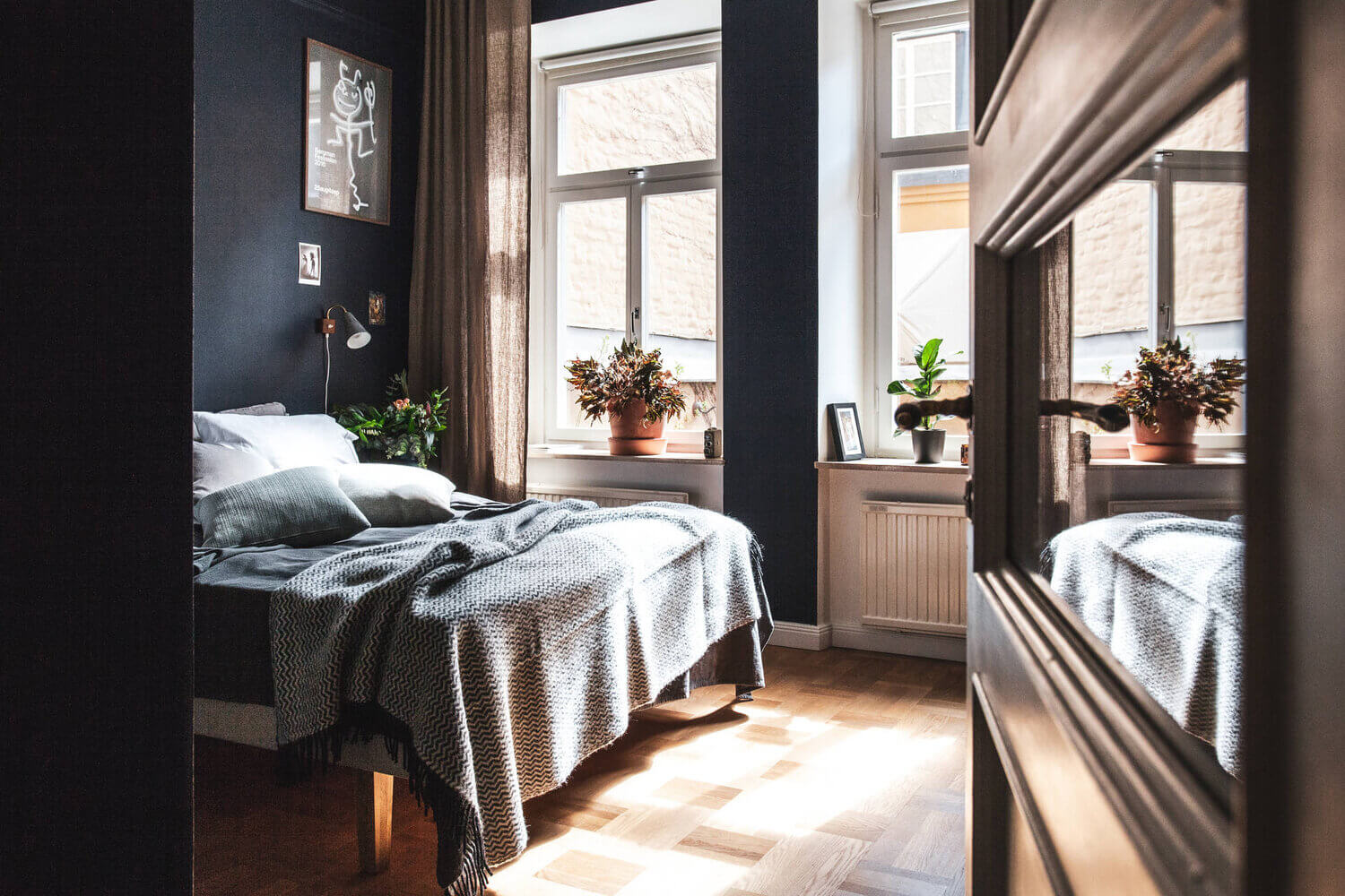 A Warm Scandinavian Apartment with a Moody Bedroom 10 AWarmScandiApartmentwithaMoodyBedroom TheNordroom9 A Warm Scandinavian Apartment with a Moody Bedroom