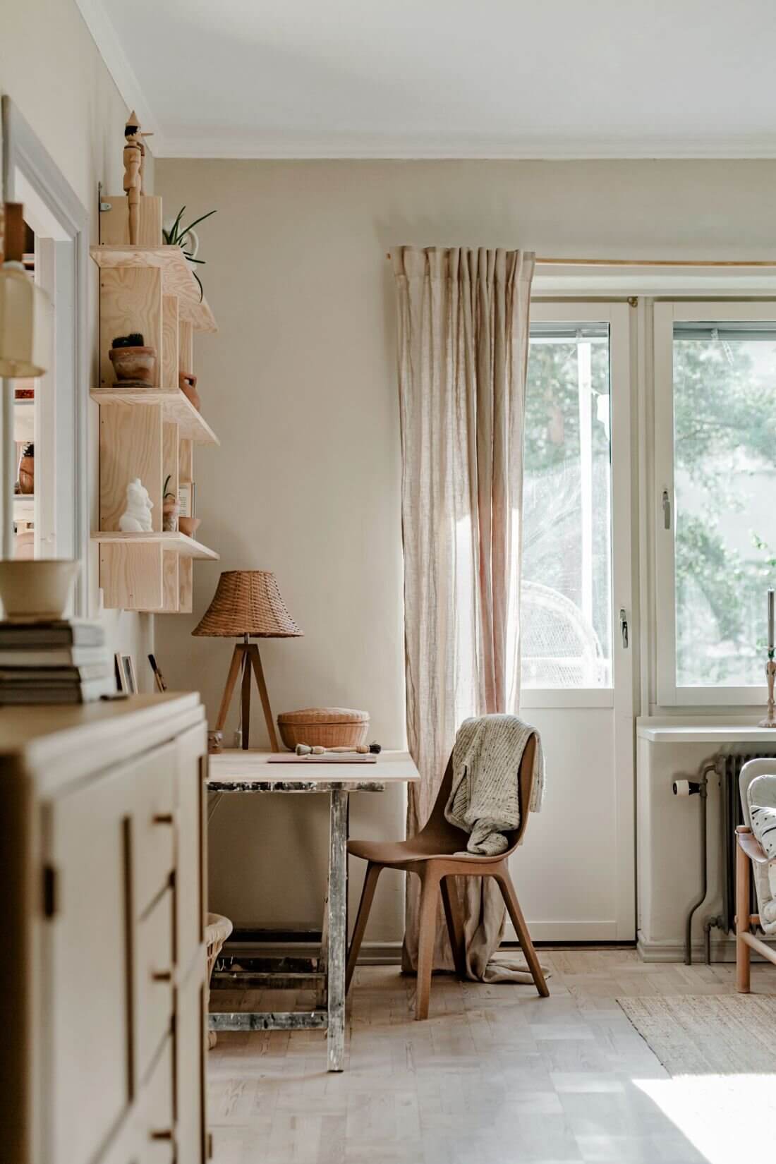 Earthy Tones and Natural Materials in a Scandi Apartment 6 earthy natural scandinavian apartment anna malmberg nordroom5 Earthy Tones and Natural Materials in a Scandi Apartment