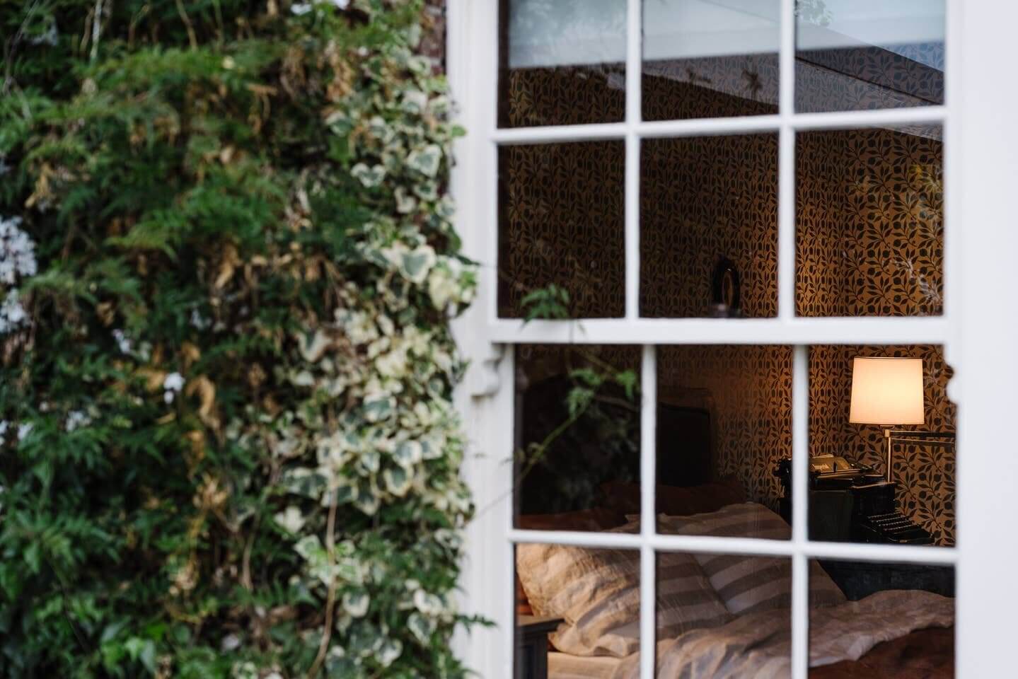 Ethelmont Rise | A Beautiful Vintage Airbnb on Tasmania 9 ethelmont rise airbnb tasmania nordroom9 Ethelmont Rise | A Beautiful Vintage Airbnb on Tasmania