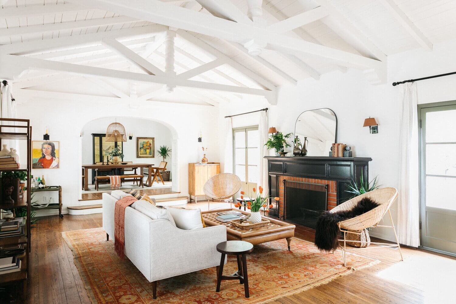 A Lovely Hollywood Hills Home with a Celebrity History 1 hollywood hills home matt helders zooey deschanel mark ruffalo nordroom A Lovely Hollywood Hills Home with a Celebrity History