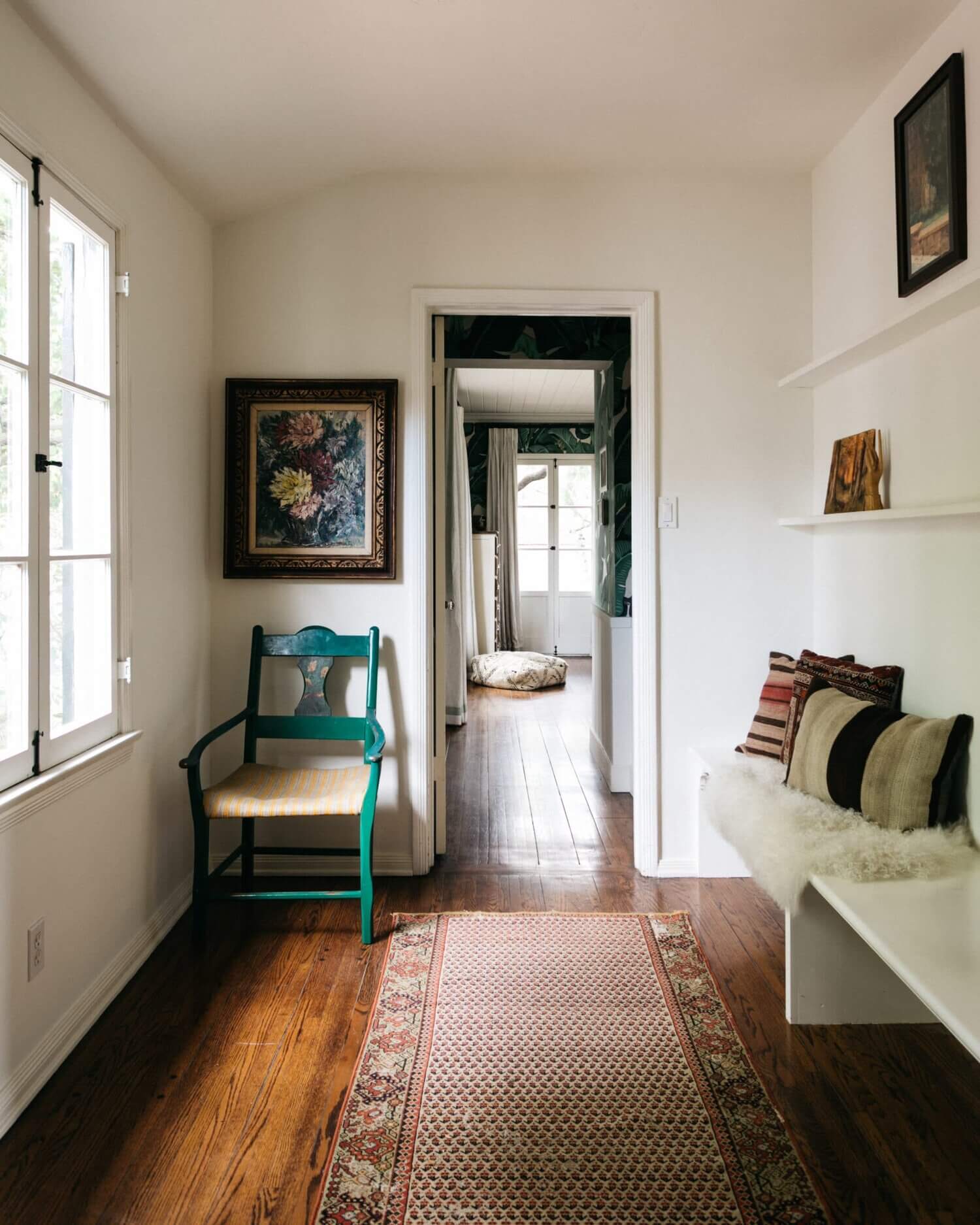 A Lovely Hollywood Hills Home with a Celebrity History 12 hollywood hills home matt helders zooey deschanel mark ruffalo nordroom11 A Lovely Hollywood Hills Home with a Celebrity History