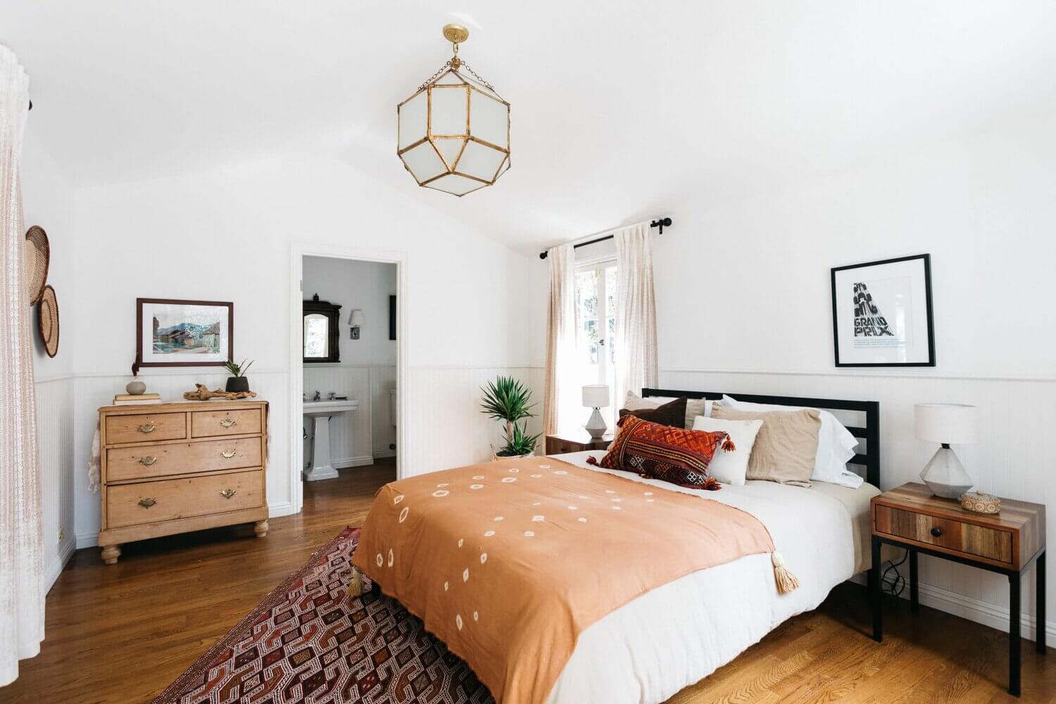 A Lovely Hollywood Hills Home with a Celebrity History 29 hollywood hills home matt helders zooey deschanel mark ruffalo nordroom29 A Lovely Hollywood Hills Home with a Celebrity History