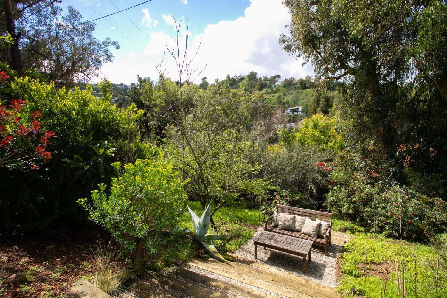 A Lovely Hollywood Hills Home with a Celebrity History 38 hollywood hills home matt helders zooey deschanel mark ruffalo nordroom39 A Lovely Hollywood Hills Home with a Celebrity History