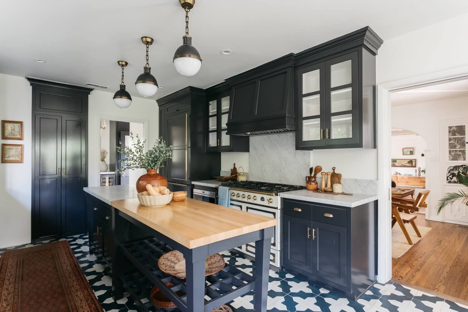 A Lovely Hollywood Hills Home with a Celebrity History 9 hollywood hills home matt helders zooey deschanel mark ruffalo nordroom8 A Lovely Hollywood Hills Home with a Celebrity History