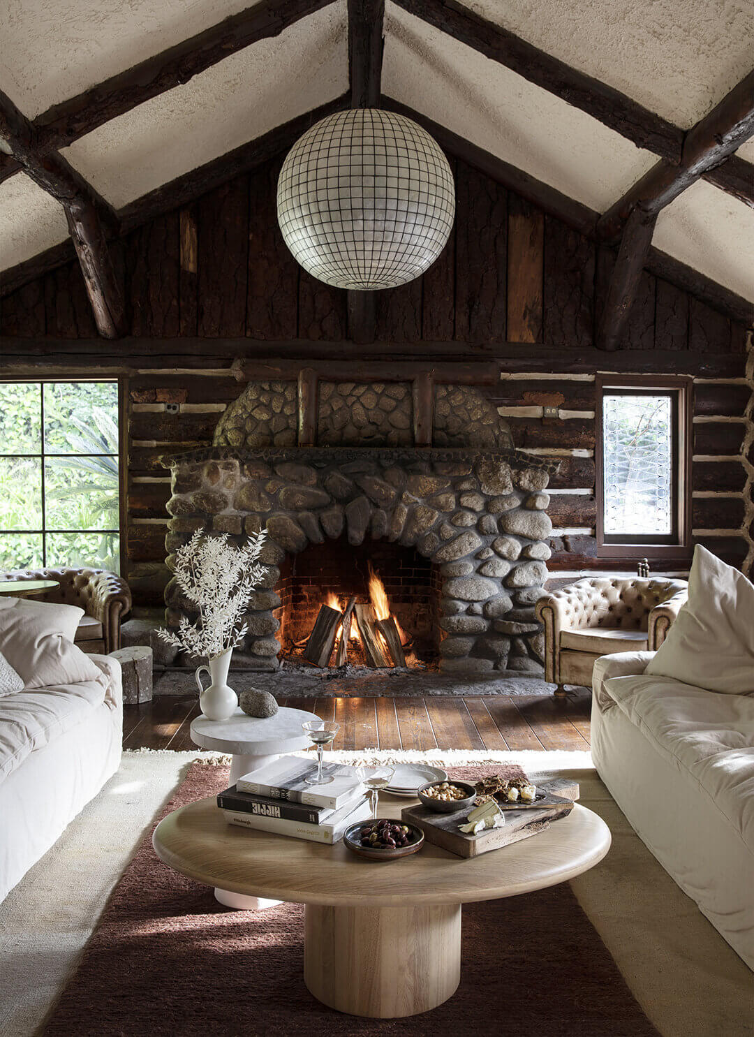 Leanne Ford's Rustic Los Angeles Home (And It's For Sale) 4 leanne ford rustic los angeles home nordroom4 Leanne Ford's Rustic Los Angeles Home (And It's For Sale)