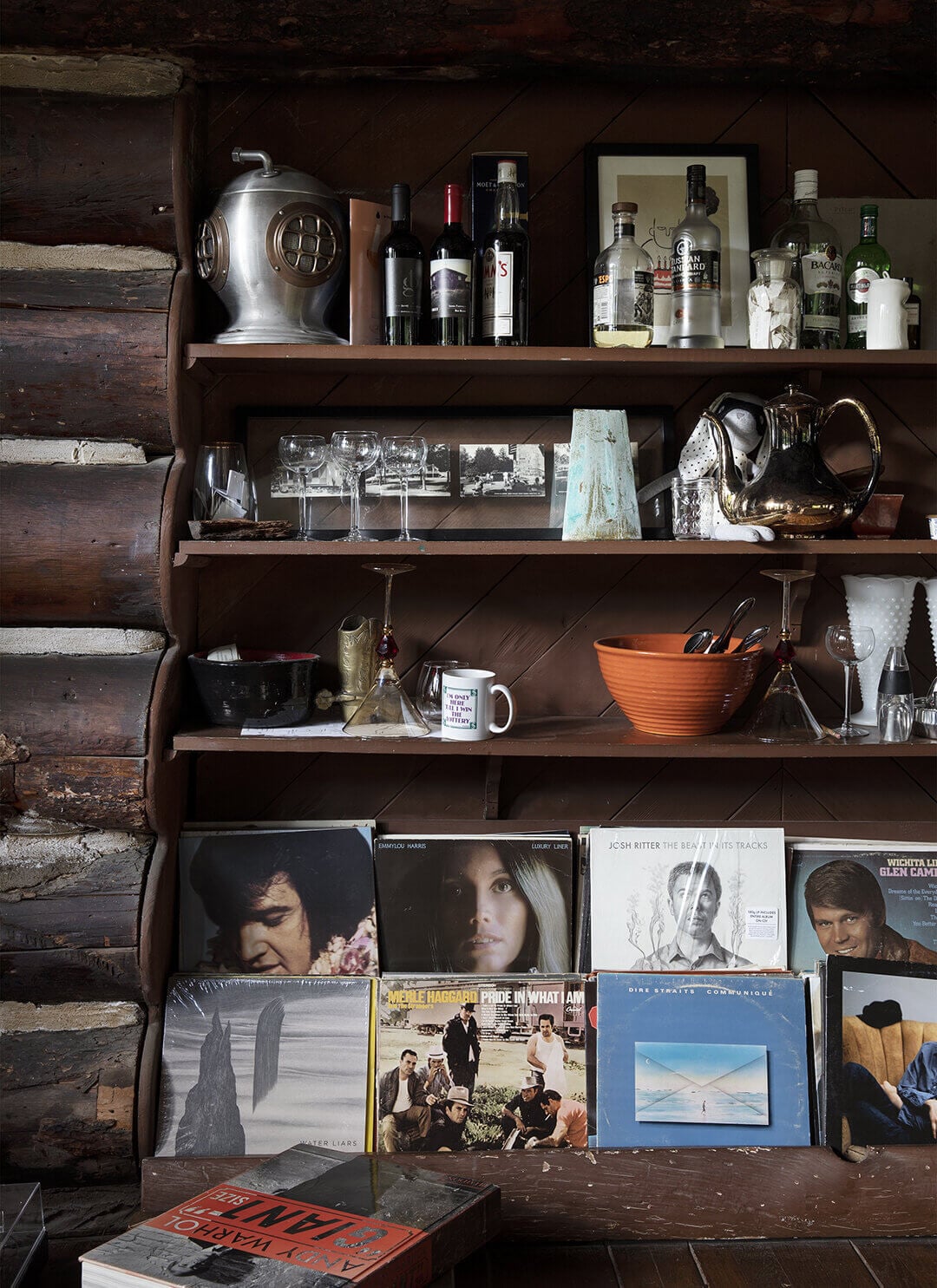 Leanne Ford's Rustic Los Angeles Home (And It's For Sale) 5 leanne ford rustic los angeles home nordroom5 Leanne Ford's Rustic Los Angeles Home (And It's For Sale)