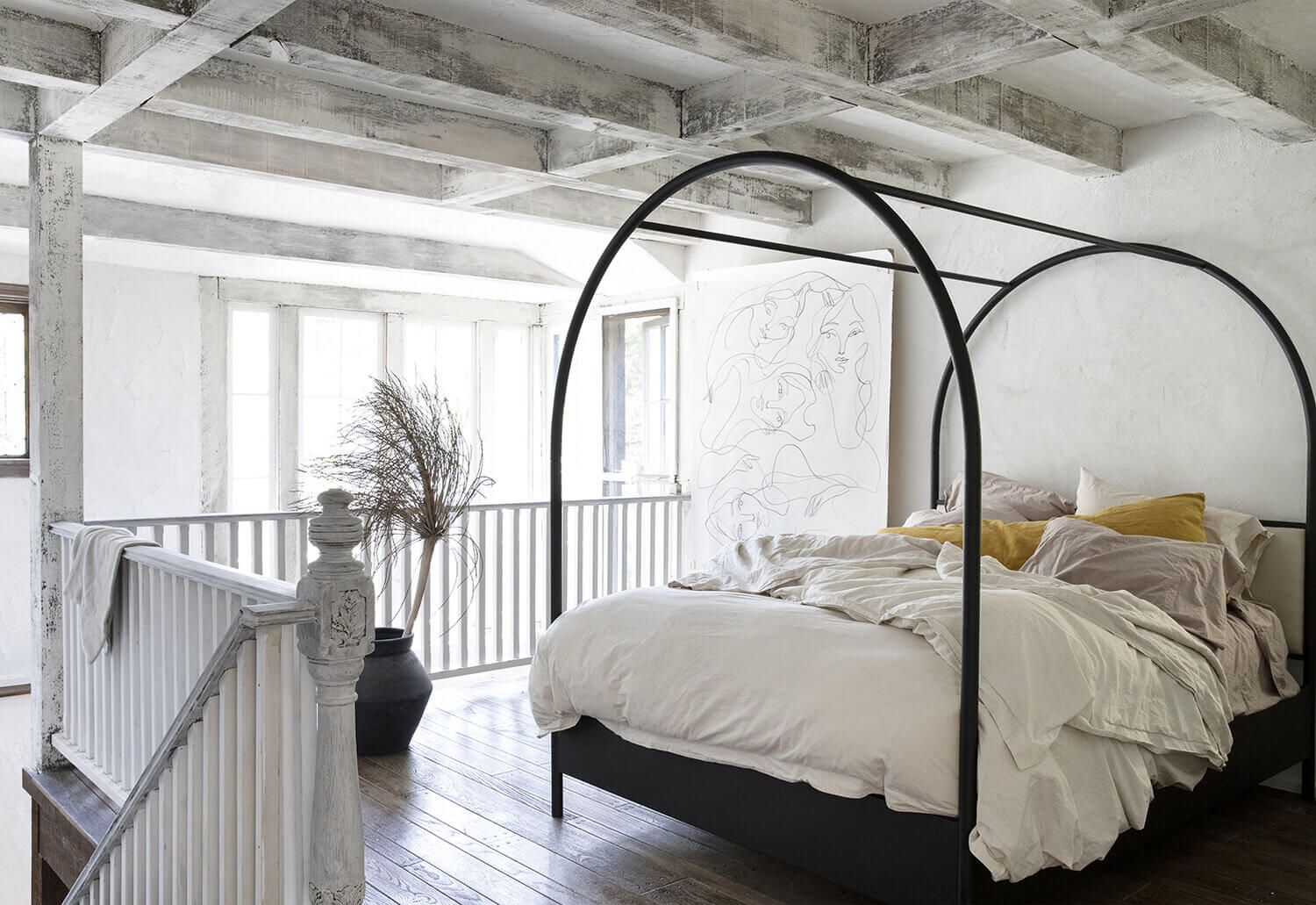 Leanne Ford's Rustic Los Angeles Home (And It's For Sale) 7 leanne ford rustic los angeles home nordroom7 Leanne Ford's Rustic Los Angeles Home (And It's For Sale)